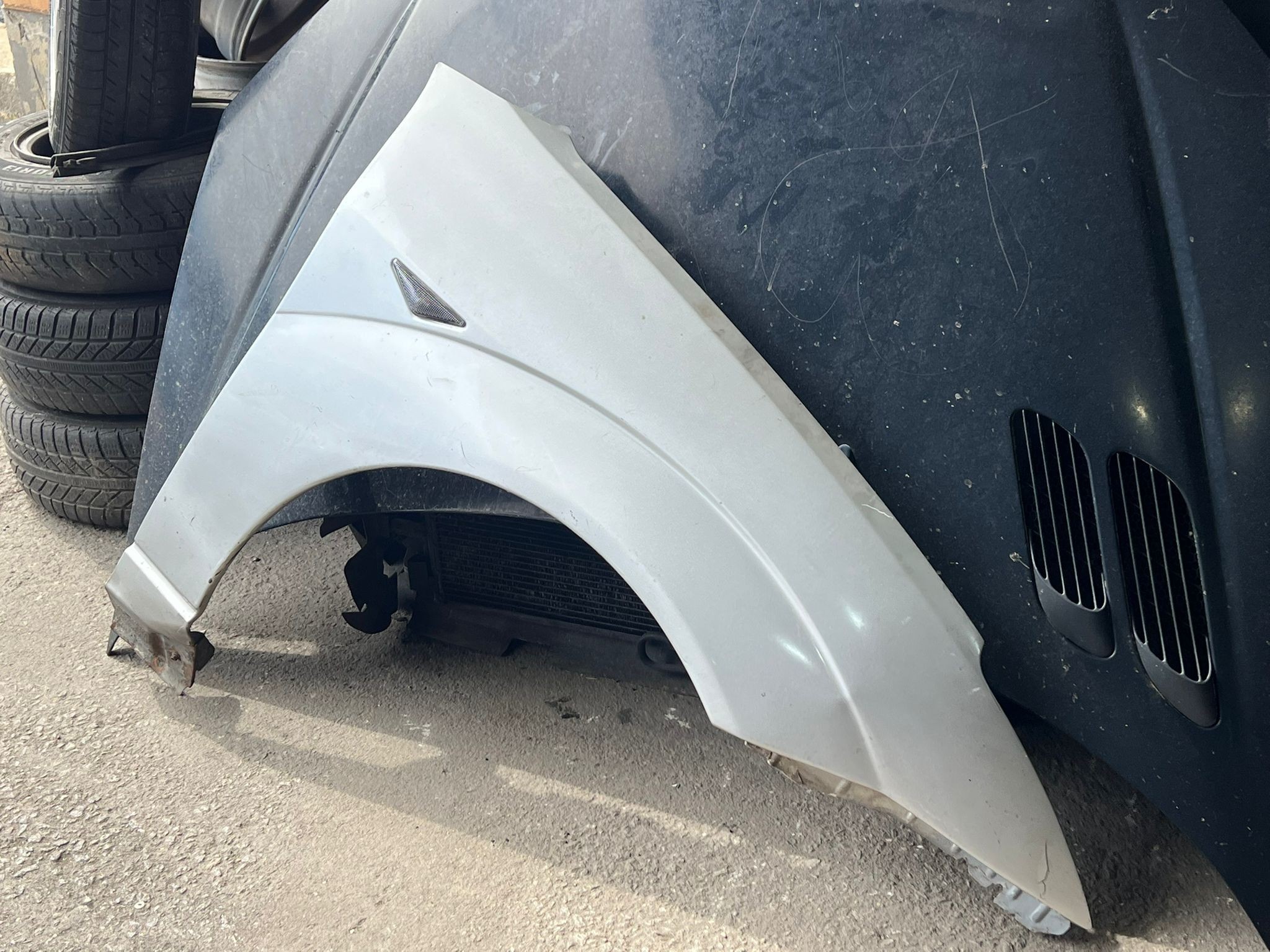 Guarda Lamas Dto FORD FOCUS Turnier (DNW) | 99 - 07 Imagem-1