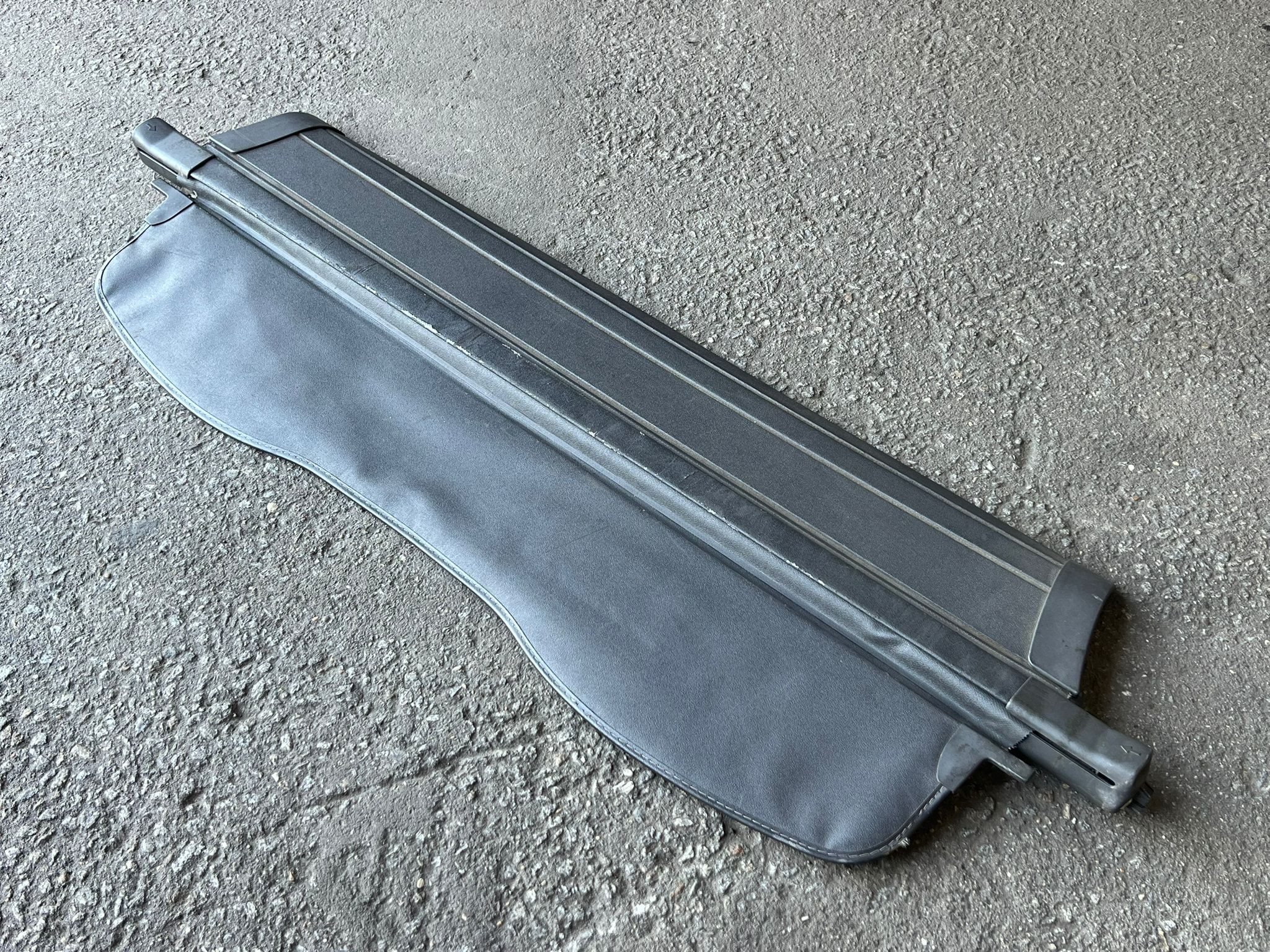 Chapeleira / Tampo da Mala FORD FOCUS Turnier (DNW) | 99 - 07 Imagem-1