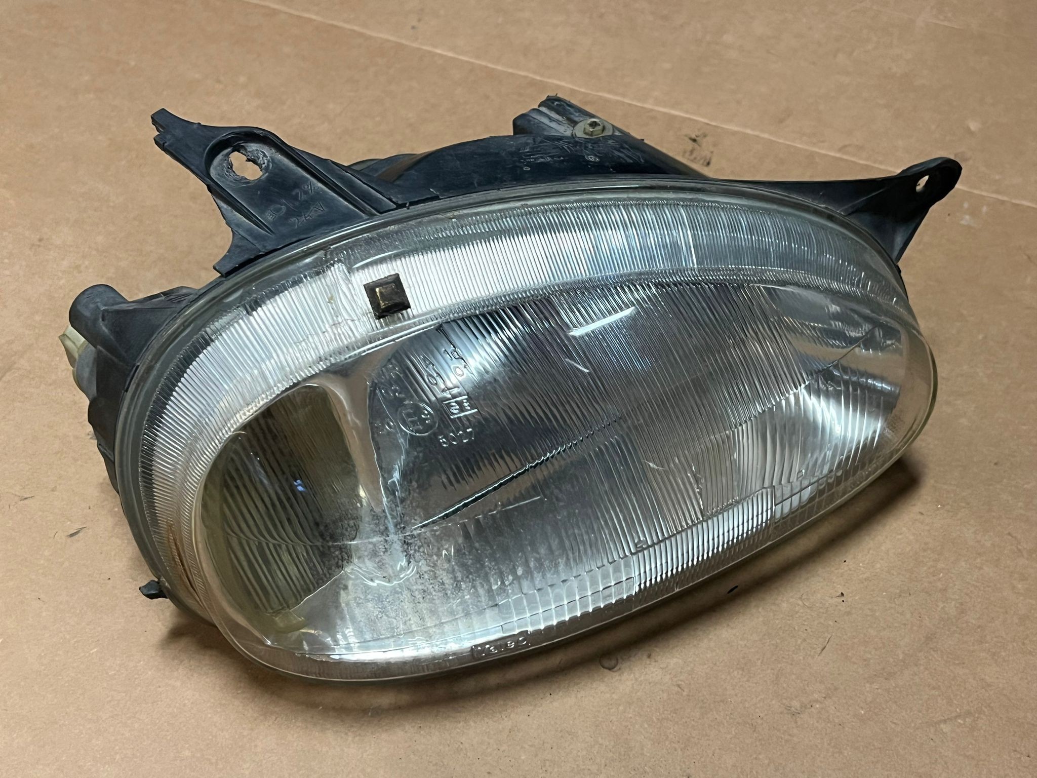 Right Headlight  OPEL CORSA B (S93) | 93 - 02 Imagem-1