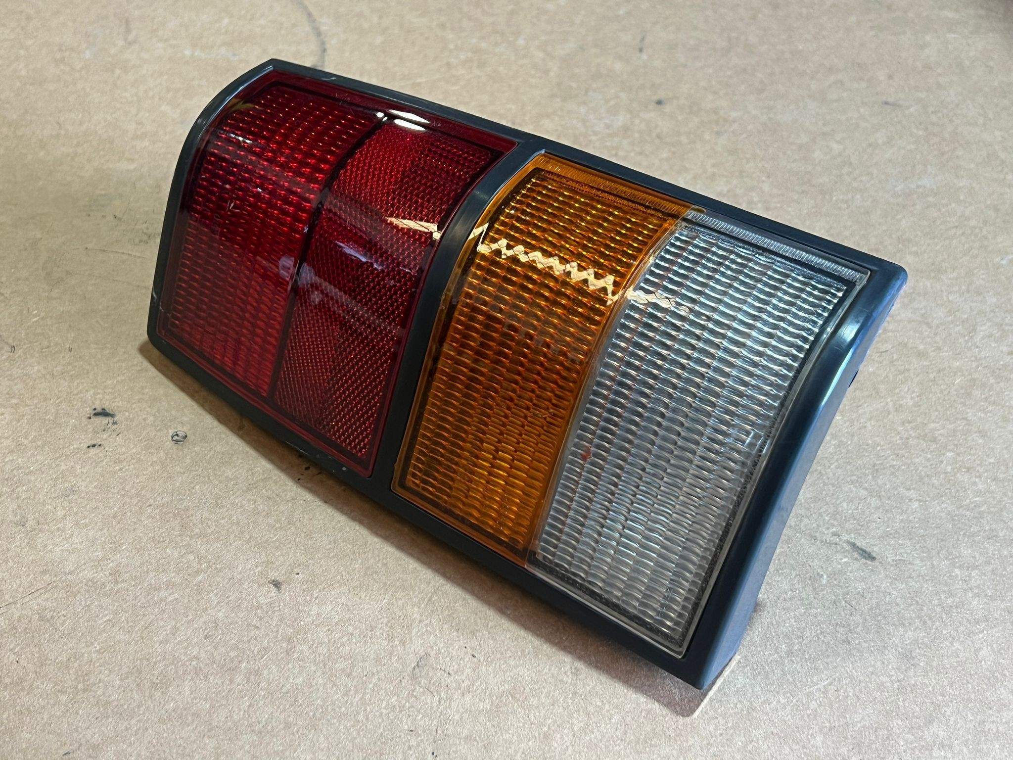 Right Tail Light  OPEL CORSA A Hatchback (S83) | 82 - 93 Imagem-1
