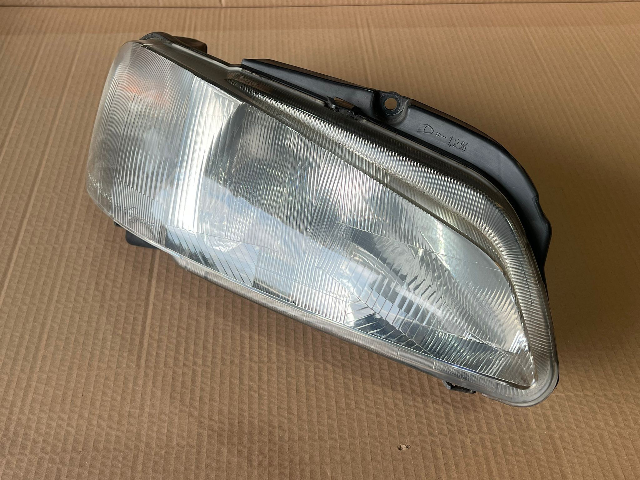 Right Headlight  PEUGEOT 106 II (1A_, 1C_) | 96 - 05 Imagem-1