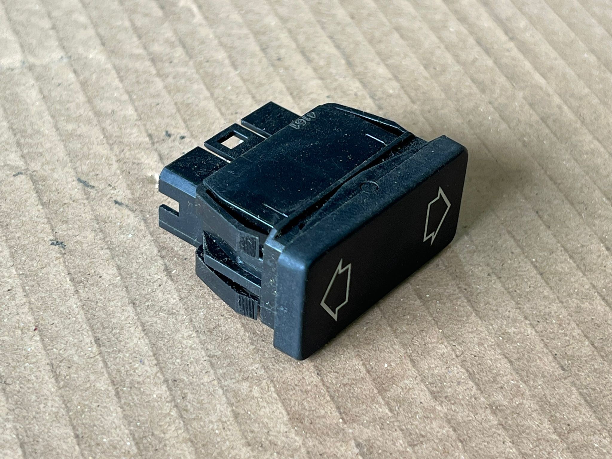 Botão / Interruptor Elevador Vidro Frt Esq PEUGEOT 106 II (1A_, 1C_) | 96 - 05 Imagem-1