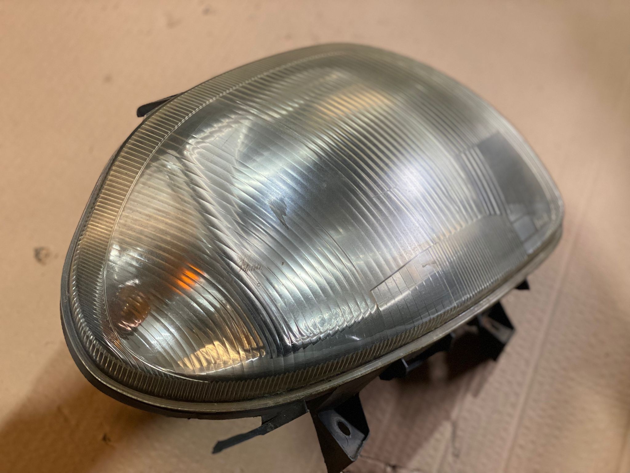 Right Headlight  RENAULT CLIO II (BB_, CB_) | 98 -  Imagem-1