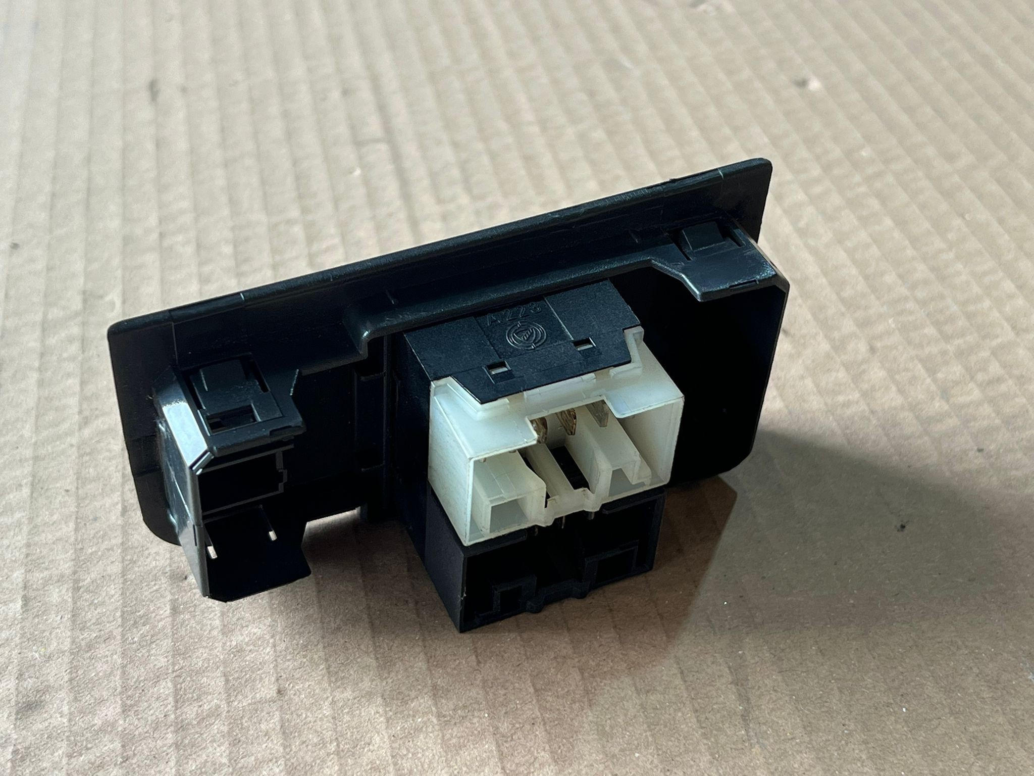 Comutador / Interruptores Elevadores dos Vidros FIAT PUNTO (176_) | 93 - 99 Imagem-1
