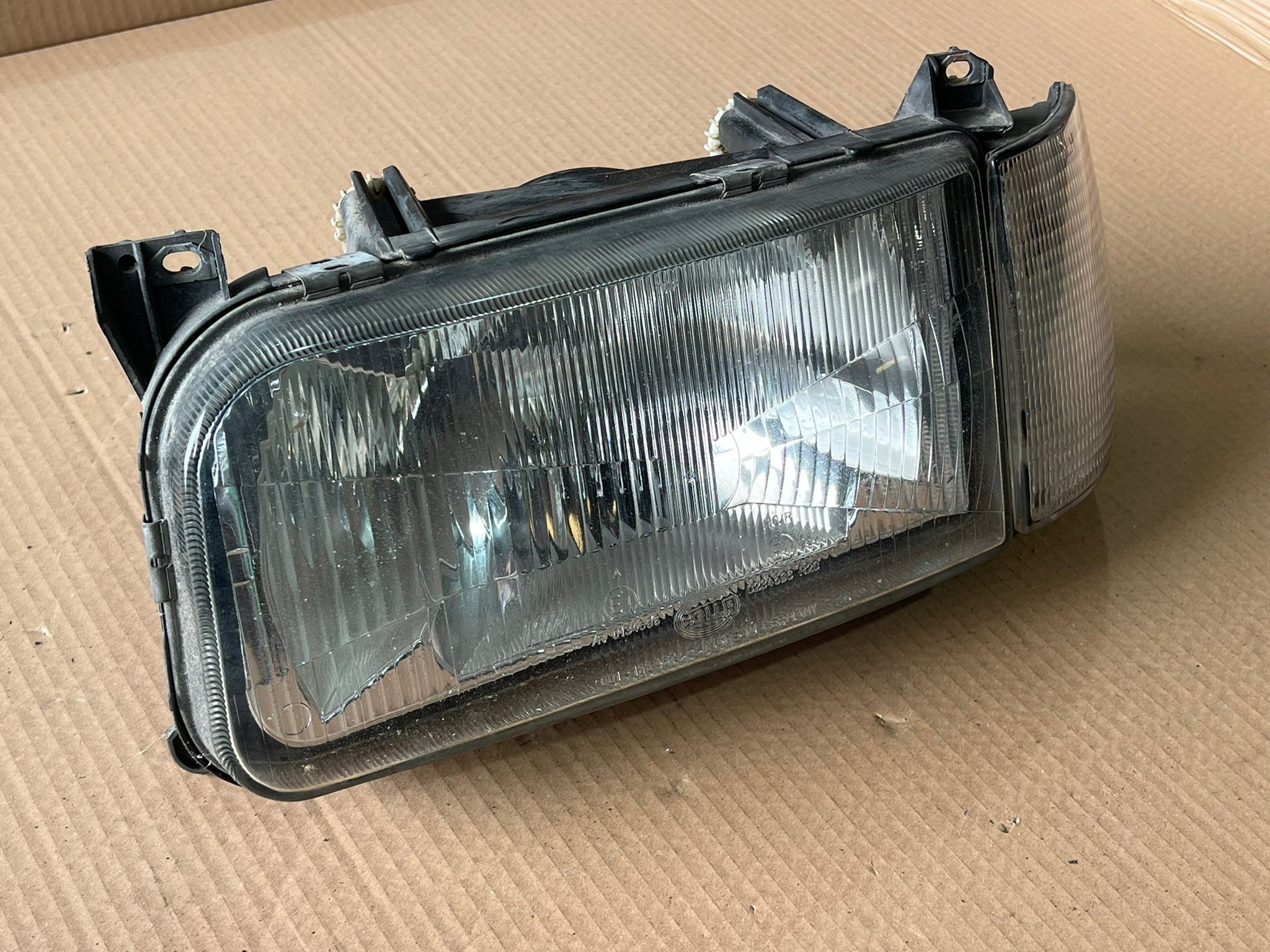 Ótica / Farol Frt Esq VOLKSWAGEN PASSAT (315, 3A5) | 88 - 96 Imagem-1