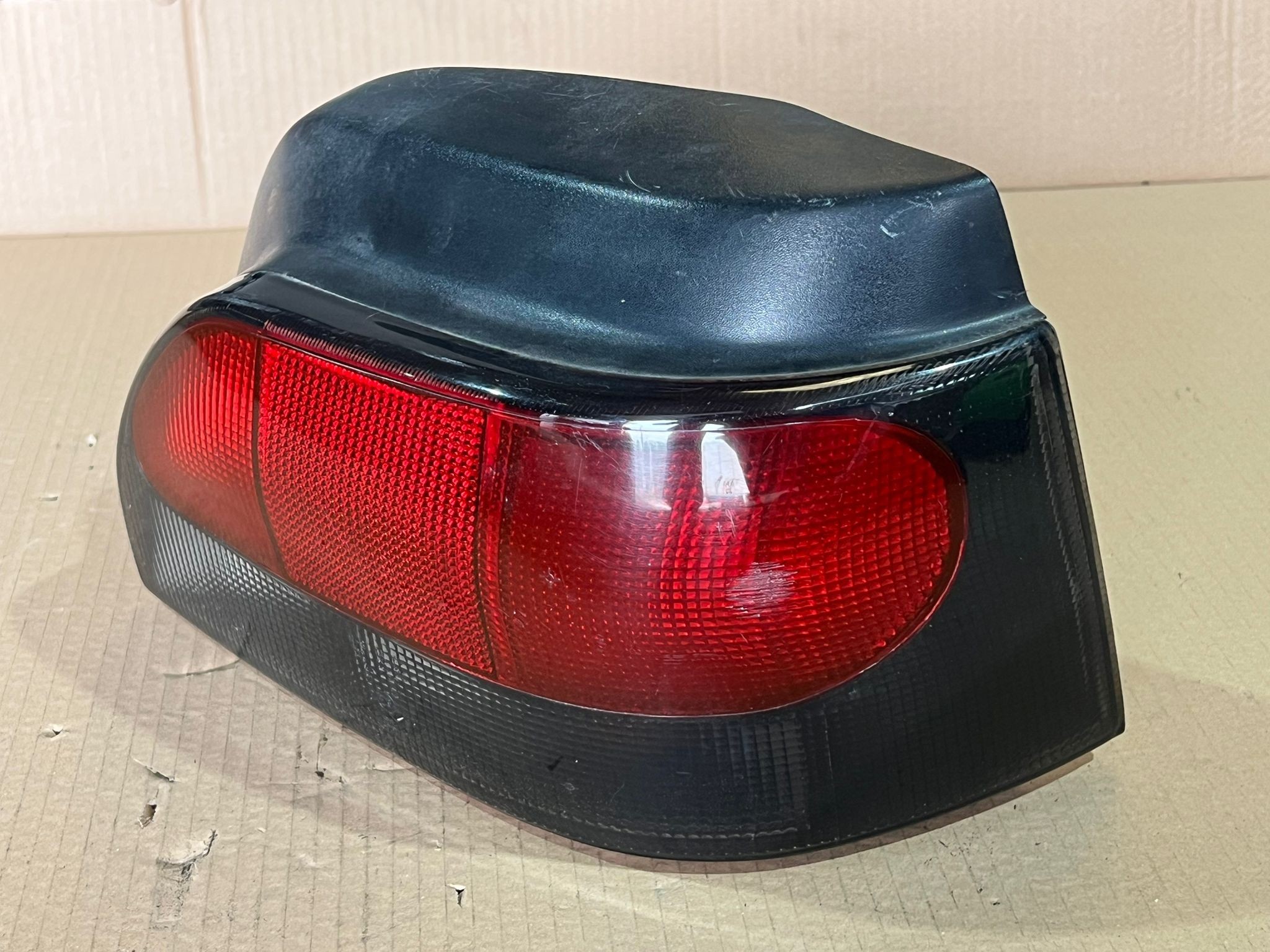Right Tail Light  RENAULT CLIO I (B/C57_, 5/357_) | 90 - 98 Imagem-2