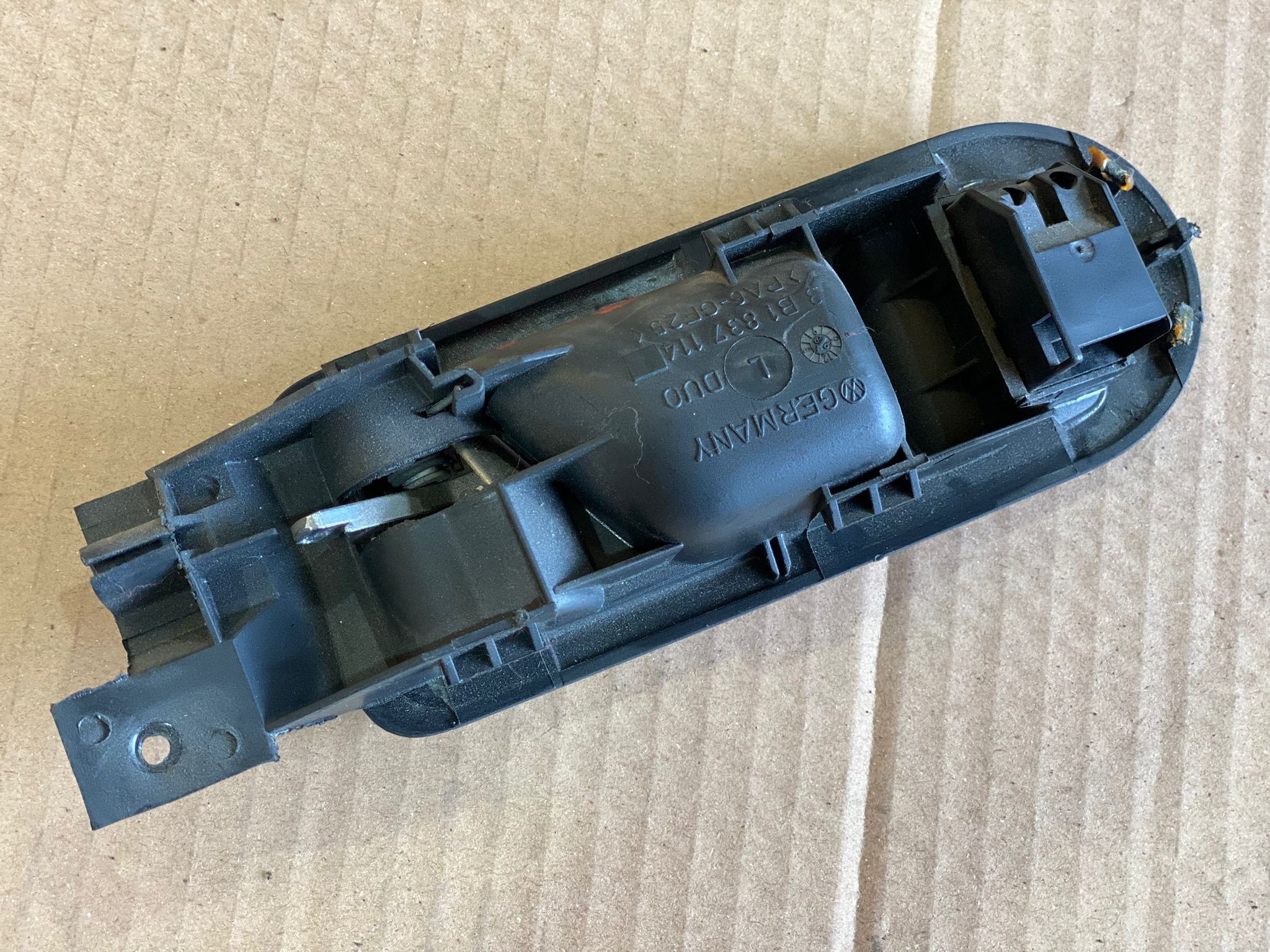 Puxador interior frt drt VOLKSWAGEN GOLF IV (1J1) | 97 - 07 Imagem-1