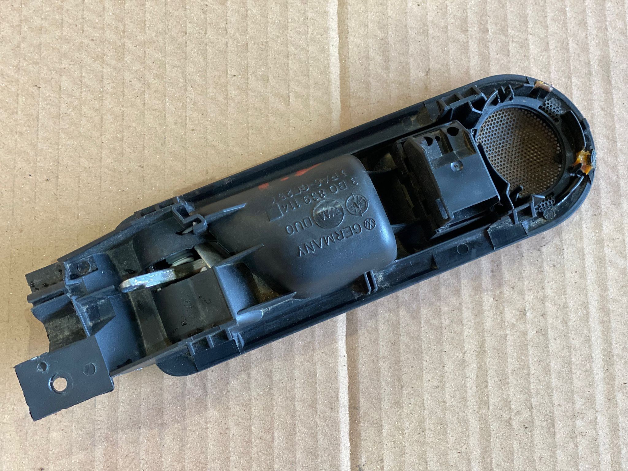 Puxador interior trás drt VOLKSWAGEN GOLF IV (1J1) | 97 - 07 Imagem-1