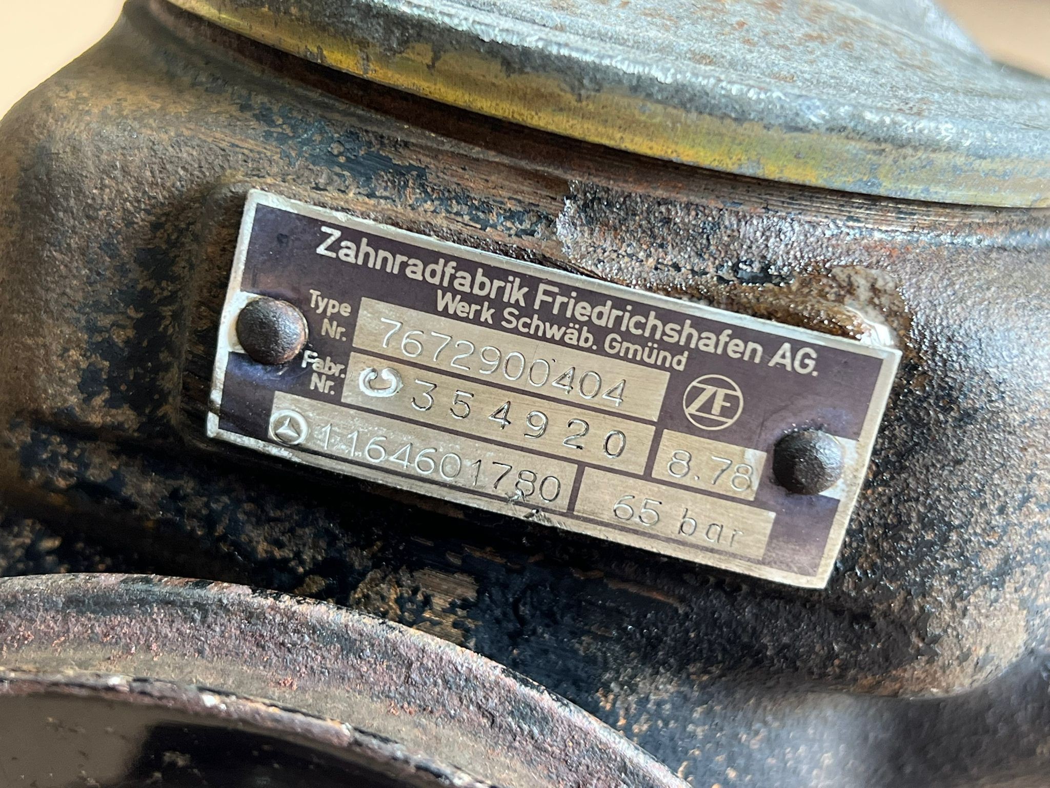 Bomba Direcção Assistida MERCEDES-BENZ W 123 | 76 - 85 Imagem-2