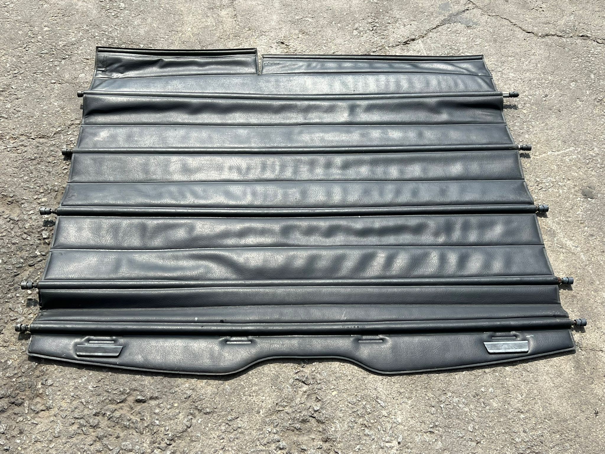 Chapeleira / Tampo da Mala VOLKSWAGEN PASSAT (3B2) | 96 - 01 Imagem-1