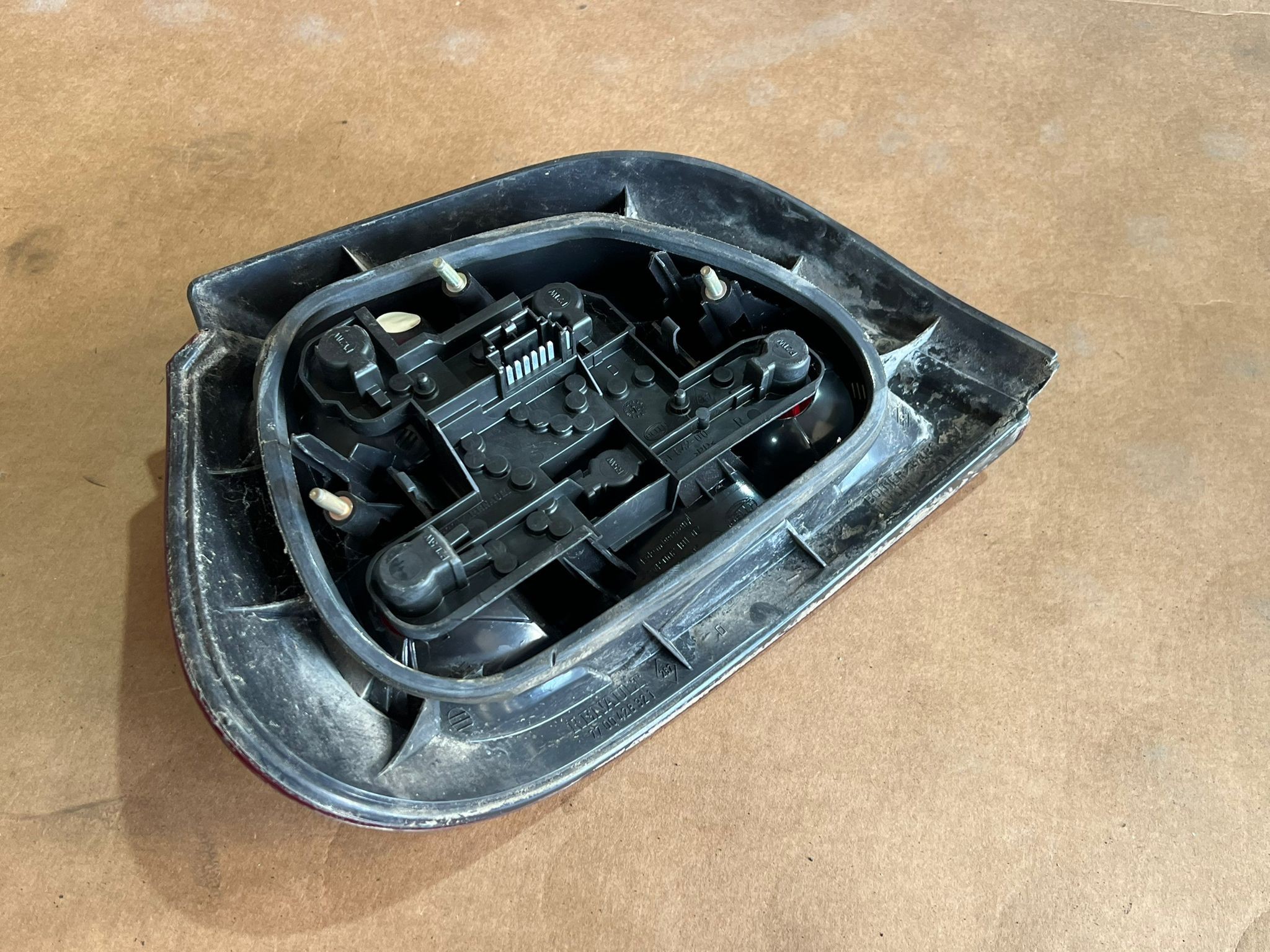 Farolim Stop Dto RENAULT MEGANE I (BA0/1_) | 95 - 04 Imagem-5