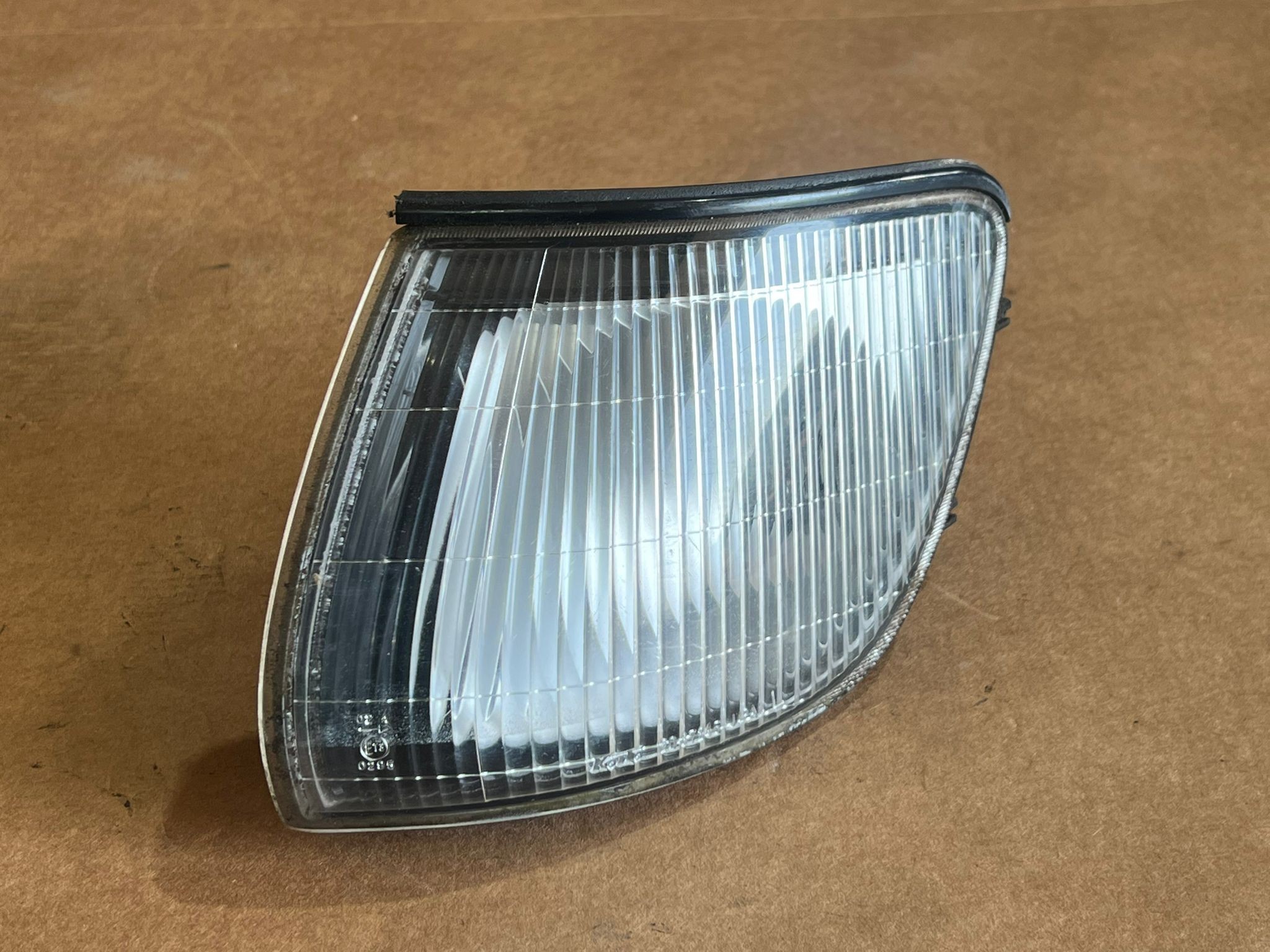 Farolim de Pisca Frente Esq MITSUBISHI SPACE GEAR | 95 -02 Imagem-1