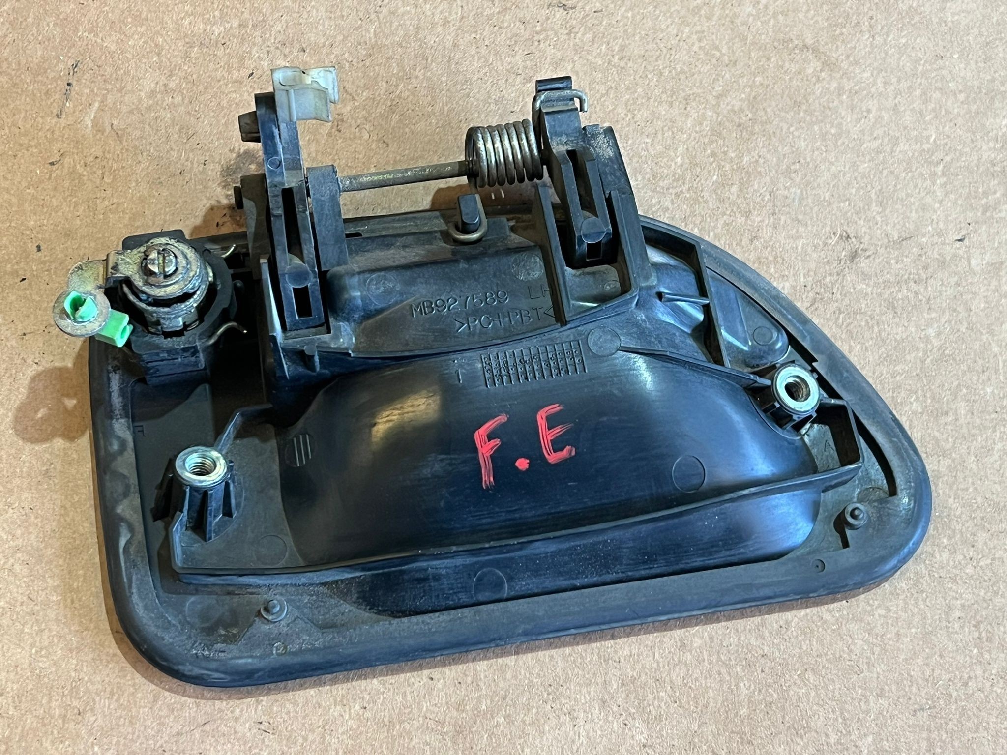 Puxador Exterior Frt Esq MITSUBISHI SPACE GEAR | 95 -02 Imagem-2