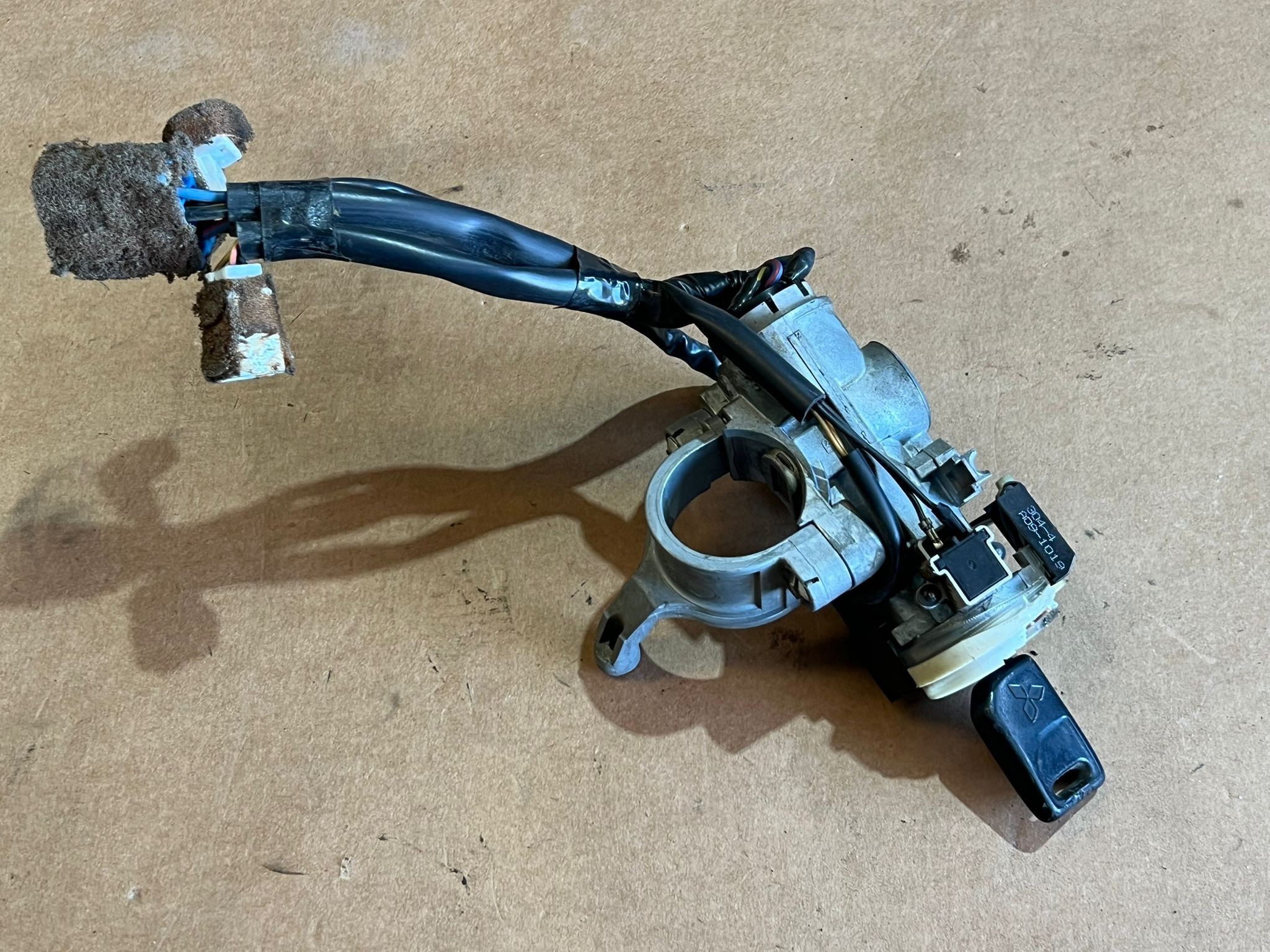 Canhão de Ignição MITSUBISHI SPACE GEAR | 95 -02 Imagem-2