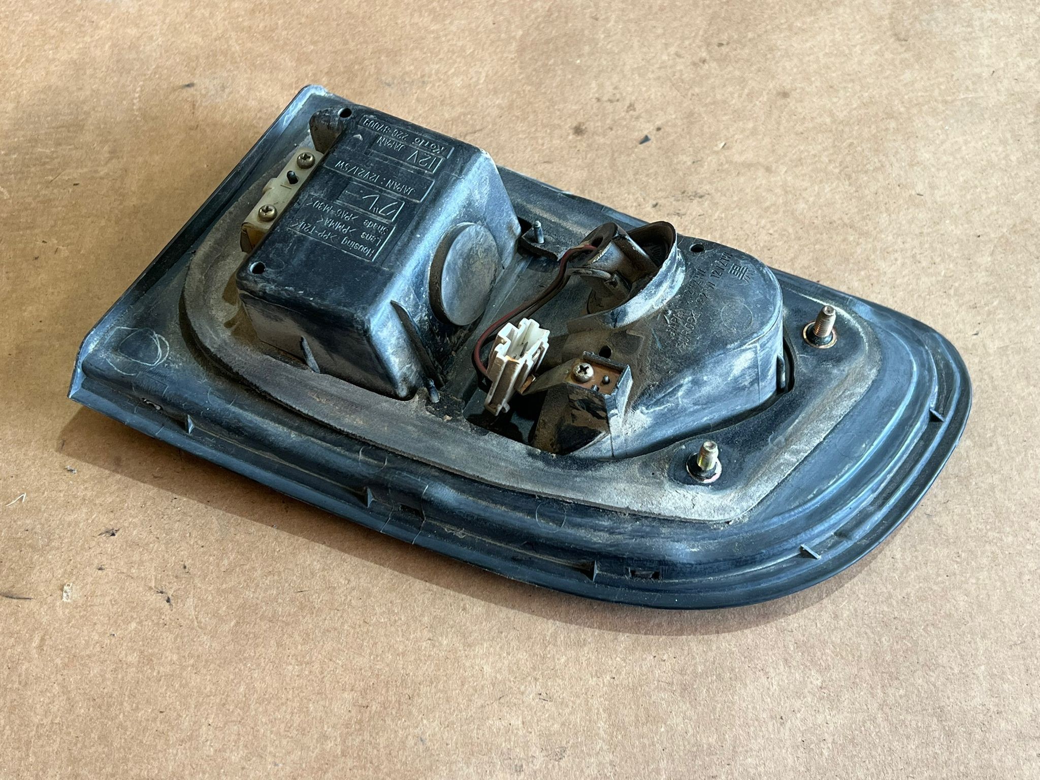 Farolim Stop Drt Mala MITSUBISHI SPACE GEAR | 95 -02 Imagem-2