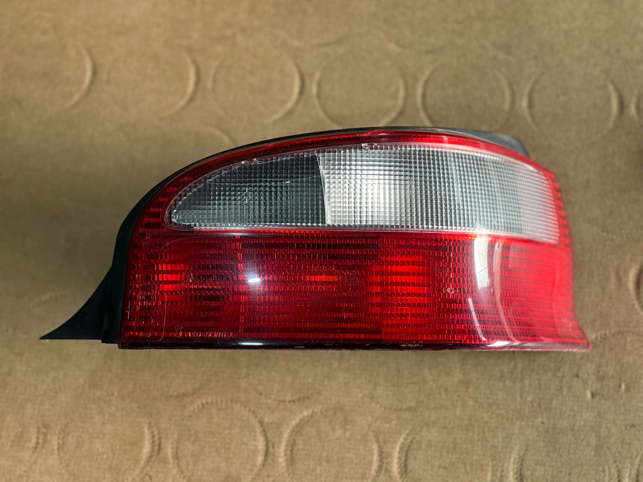 Farolim Stop Dto CITROEN SAXO (S0, S1) | 96 - 04 Imagem-1