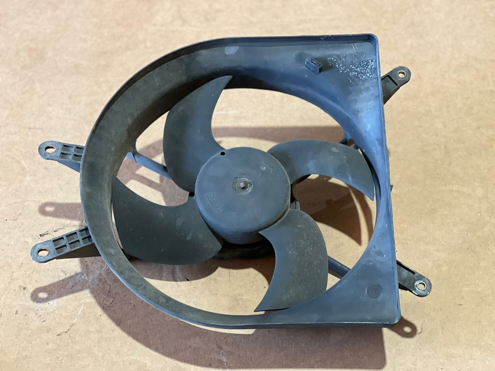 Termoventilador HONDA CIVIC VI Fastback (MA, MB) | 94 - 01 Imagem-1