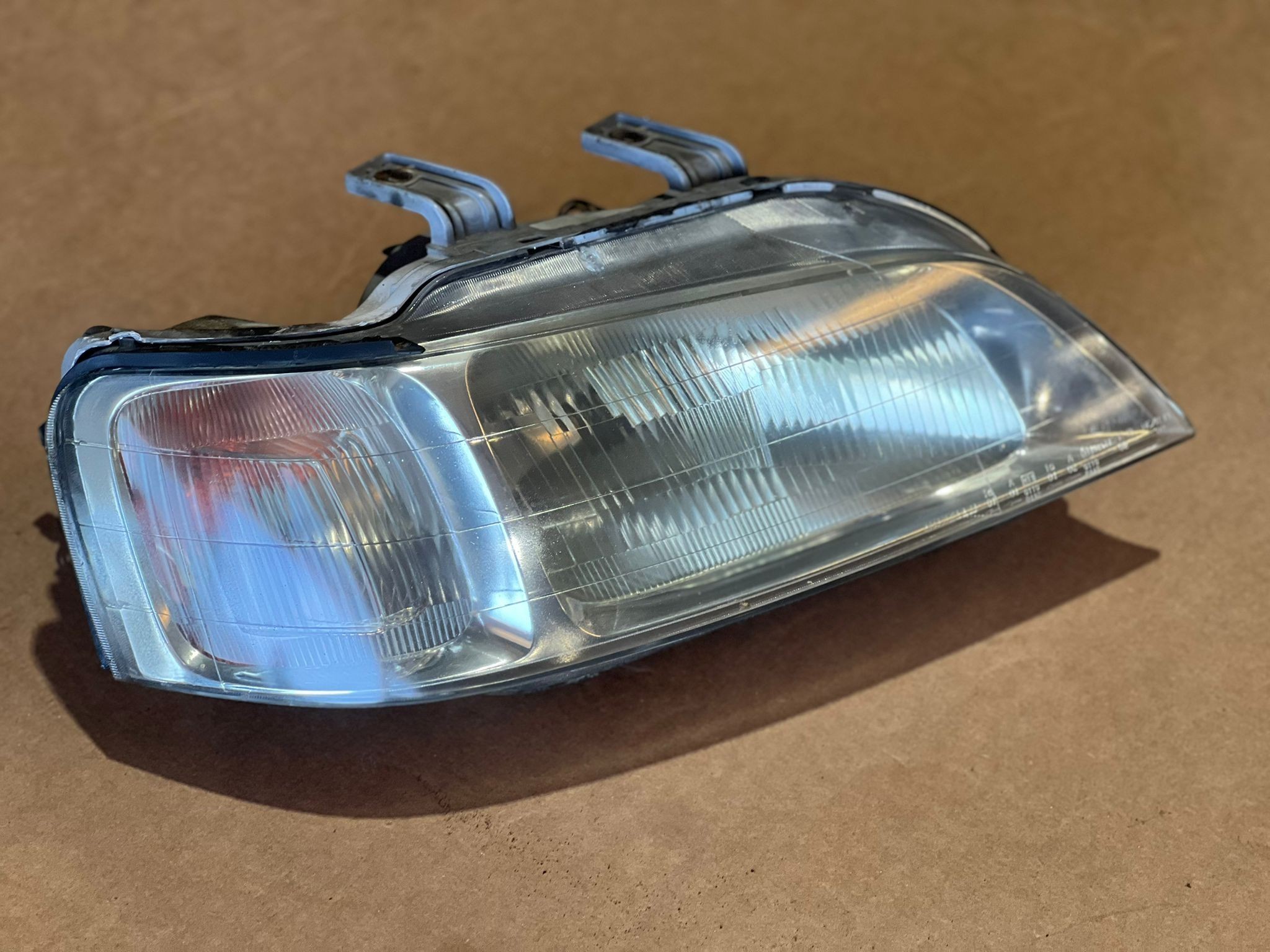 Ótica Dto HONDA CIVIC VI Fastback (MA, MB) | 94 - 01 Imagem-1