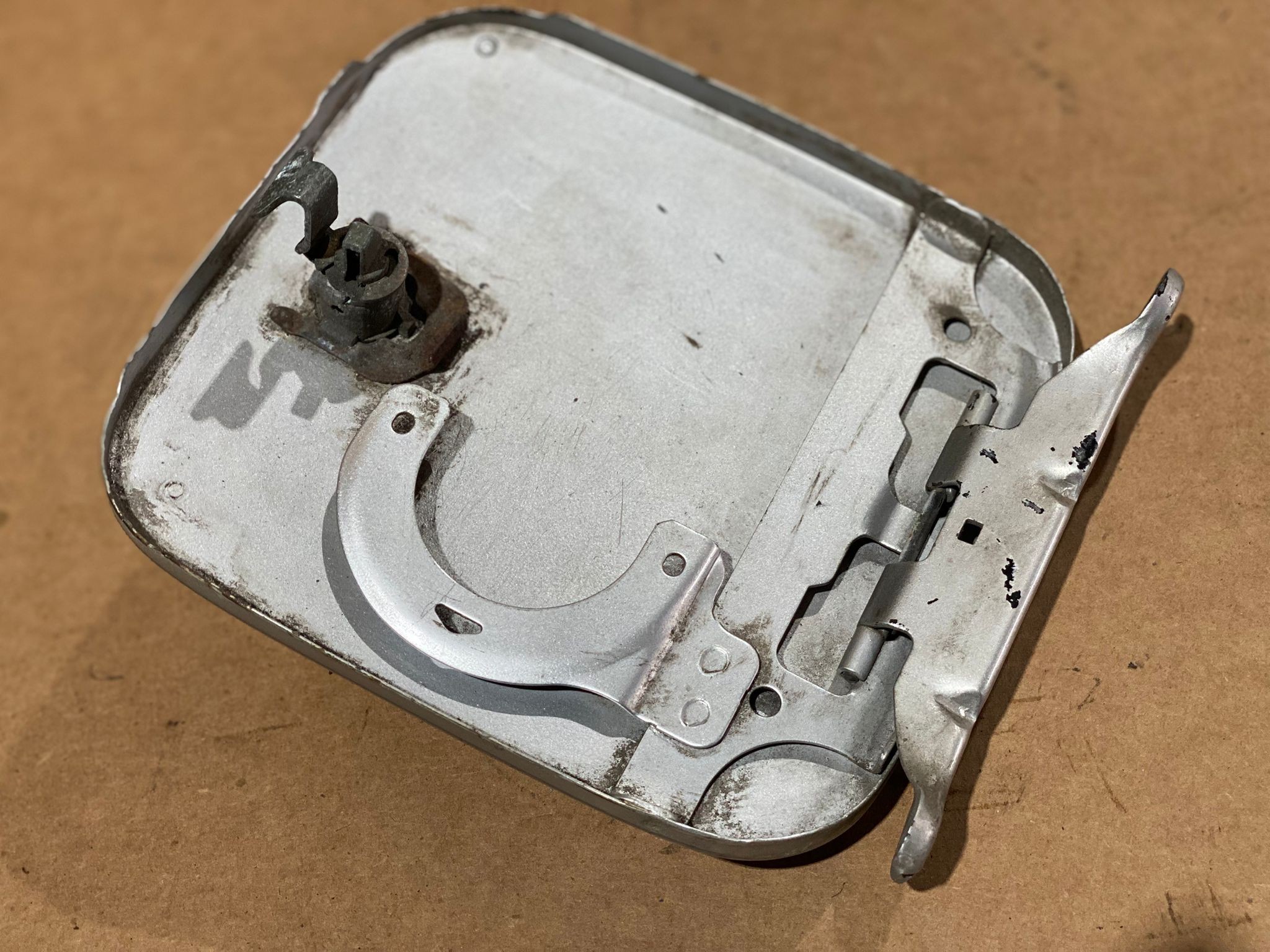 Tampa Depósito de Combustivel NISSAN MICRA II (K11) | 92 - 07 Imagem-1