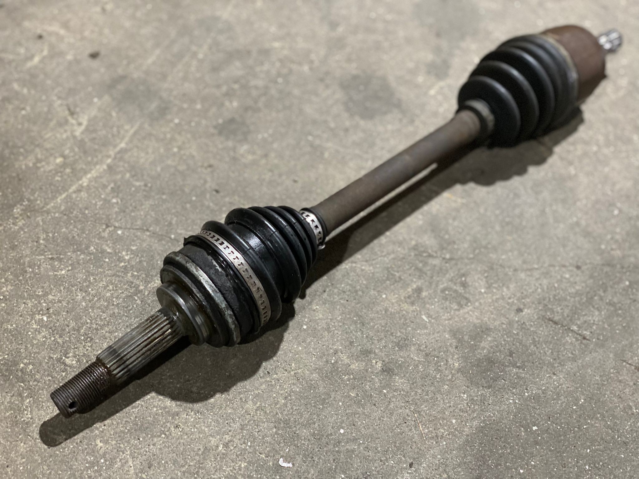 Transmissão Esquerda NISSAN MICRA II (K11) | 92 - 07 Imagem-0