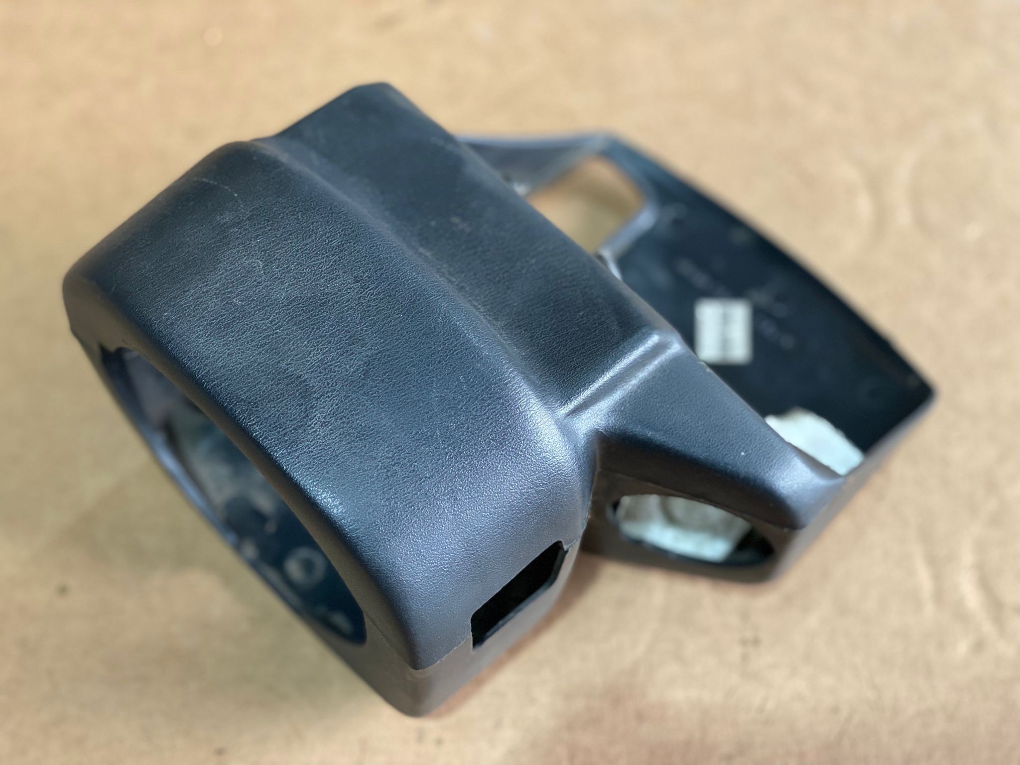 Plásticos / Blindagem Coluna de direção NISSAN MICRA II (K11) | 92 - 07 Imagem-1