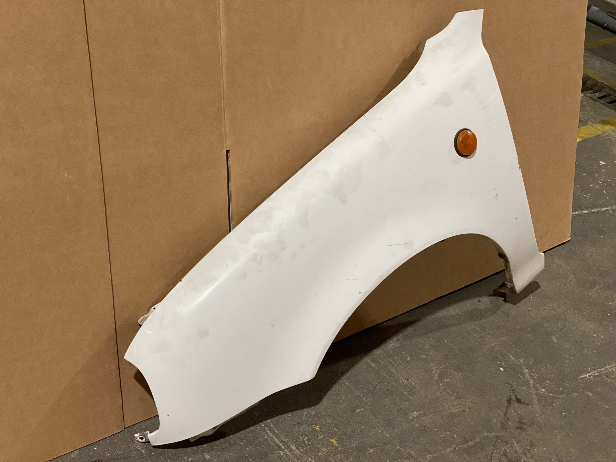 Guarda Lamas Esq NISSAN MICRA II (K11) | 92 - 07 Imagem-2