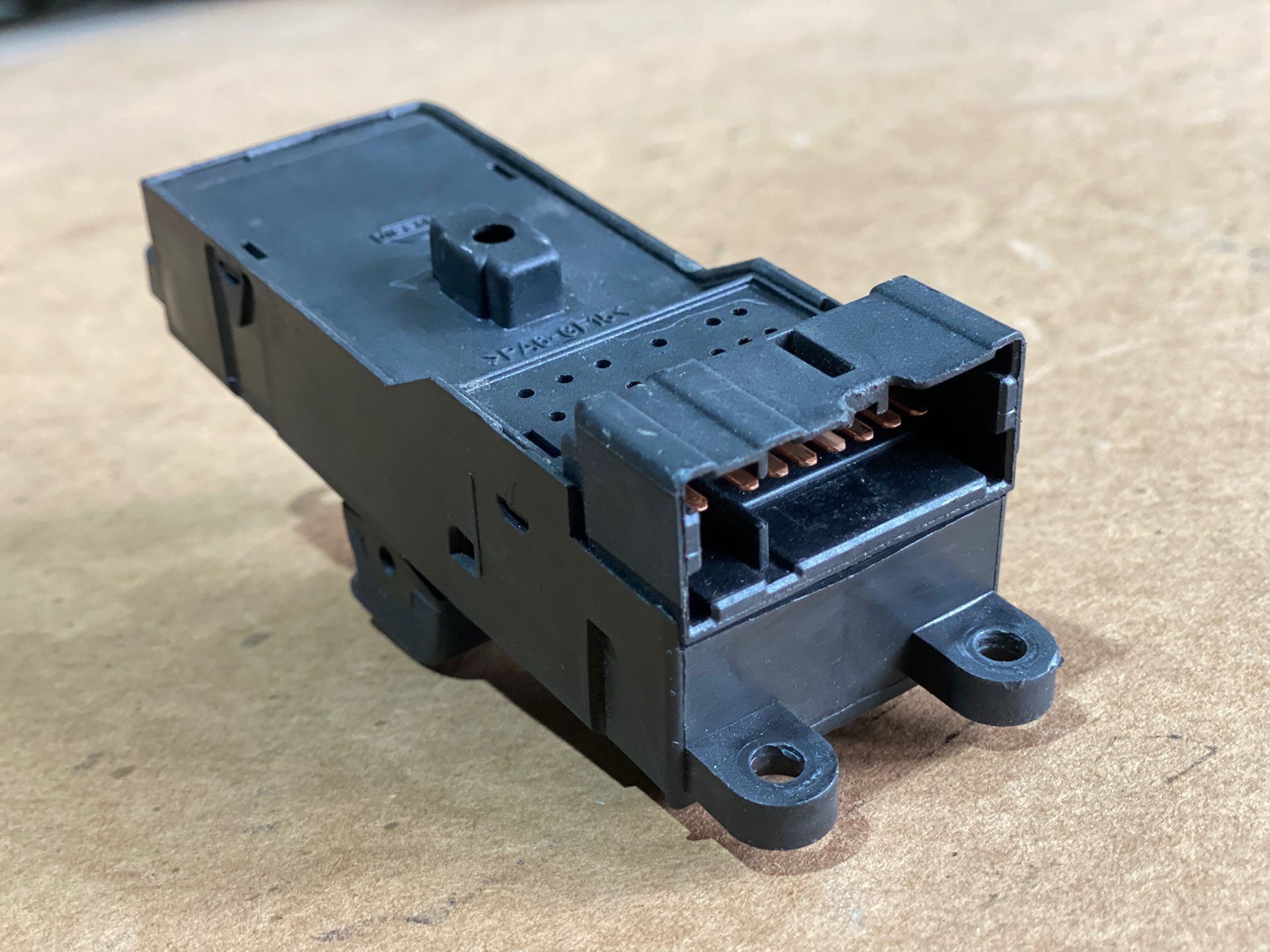 Botão / Interruptor Elevador Vidro Frt Esq NISSAN MICRA II (K11) | 92 - 07 Imagem-2