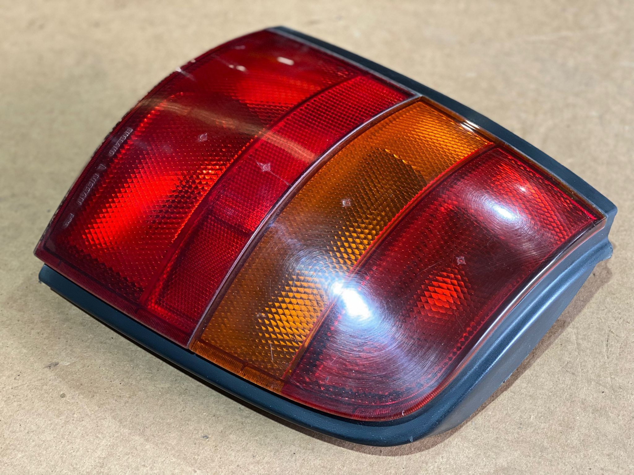 Farolim Stop Esq NISSAN MICRA II (K11) | 92 - 07 Imagem-4