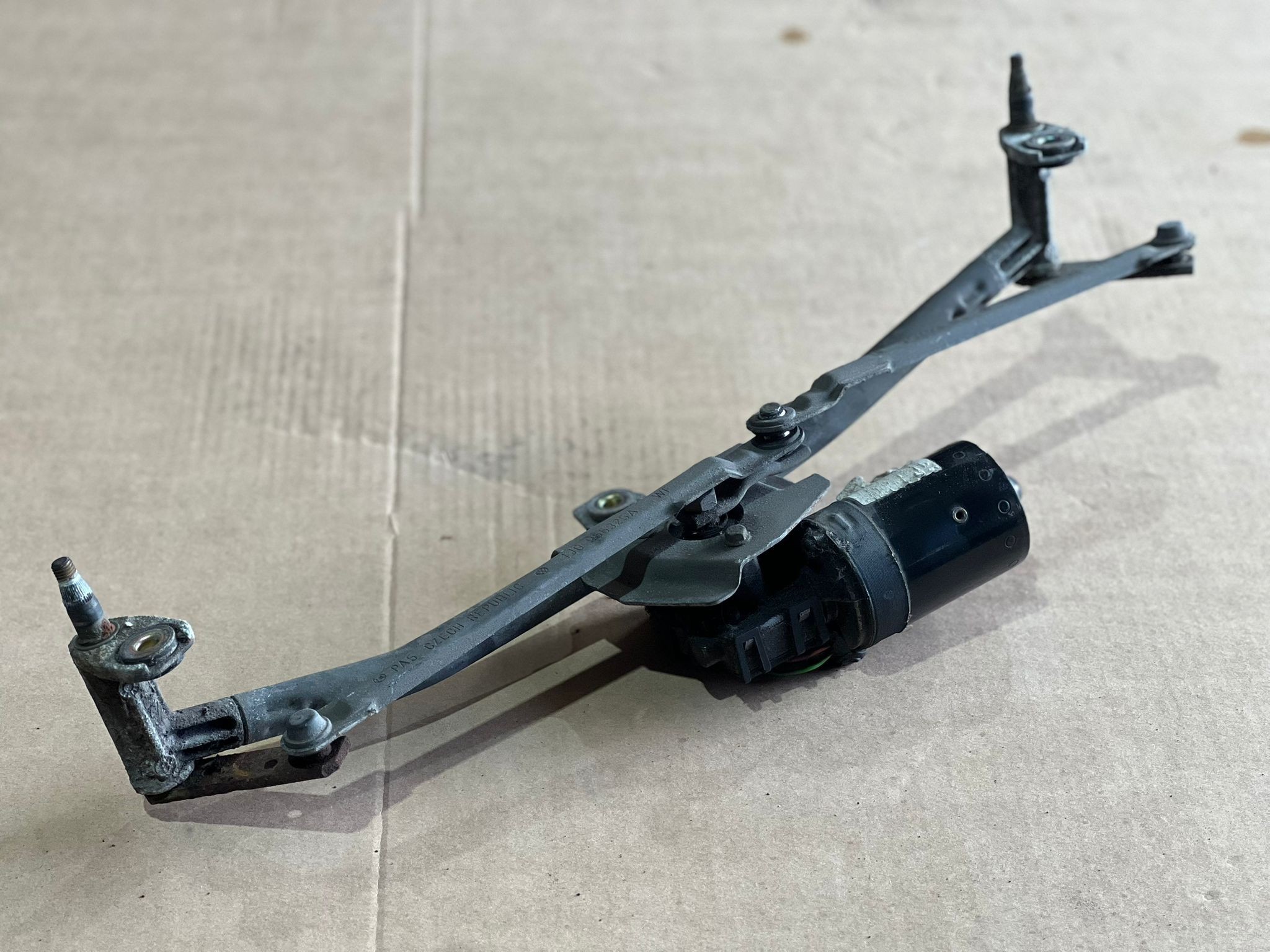 Motor das Escovas do Parabrisas VOLKSWAGEN - ID S_48613