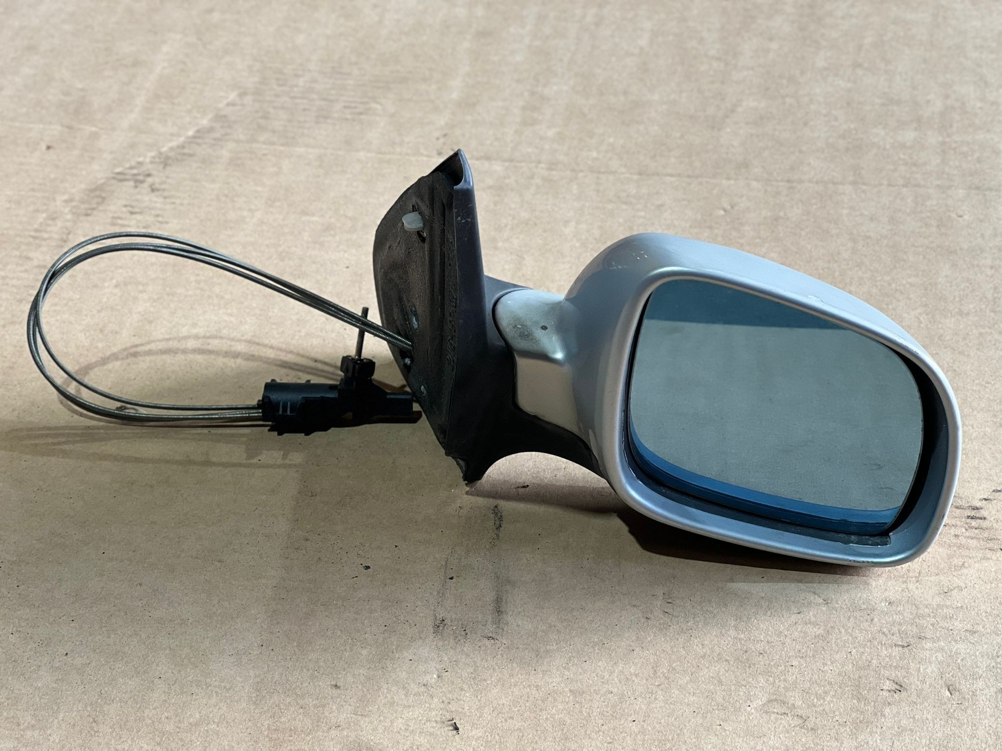 Espelho Retrovisor Dto Manual VOLKSWAGEN - ID S_48610