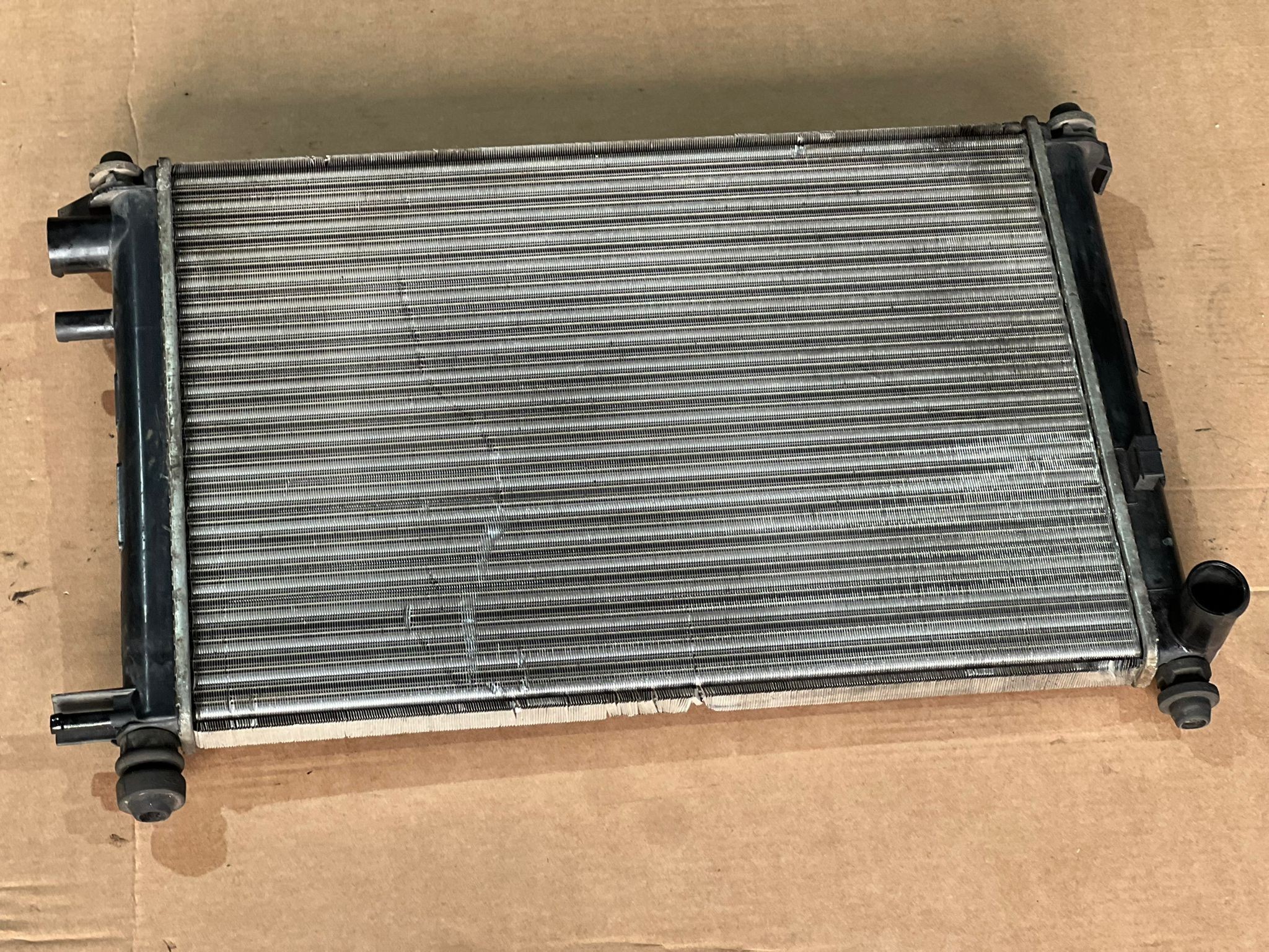 Radiador da água FORD FIESTA IV (JA_, JB_) | 95 - 02 Imagem-1