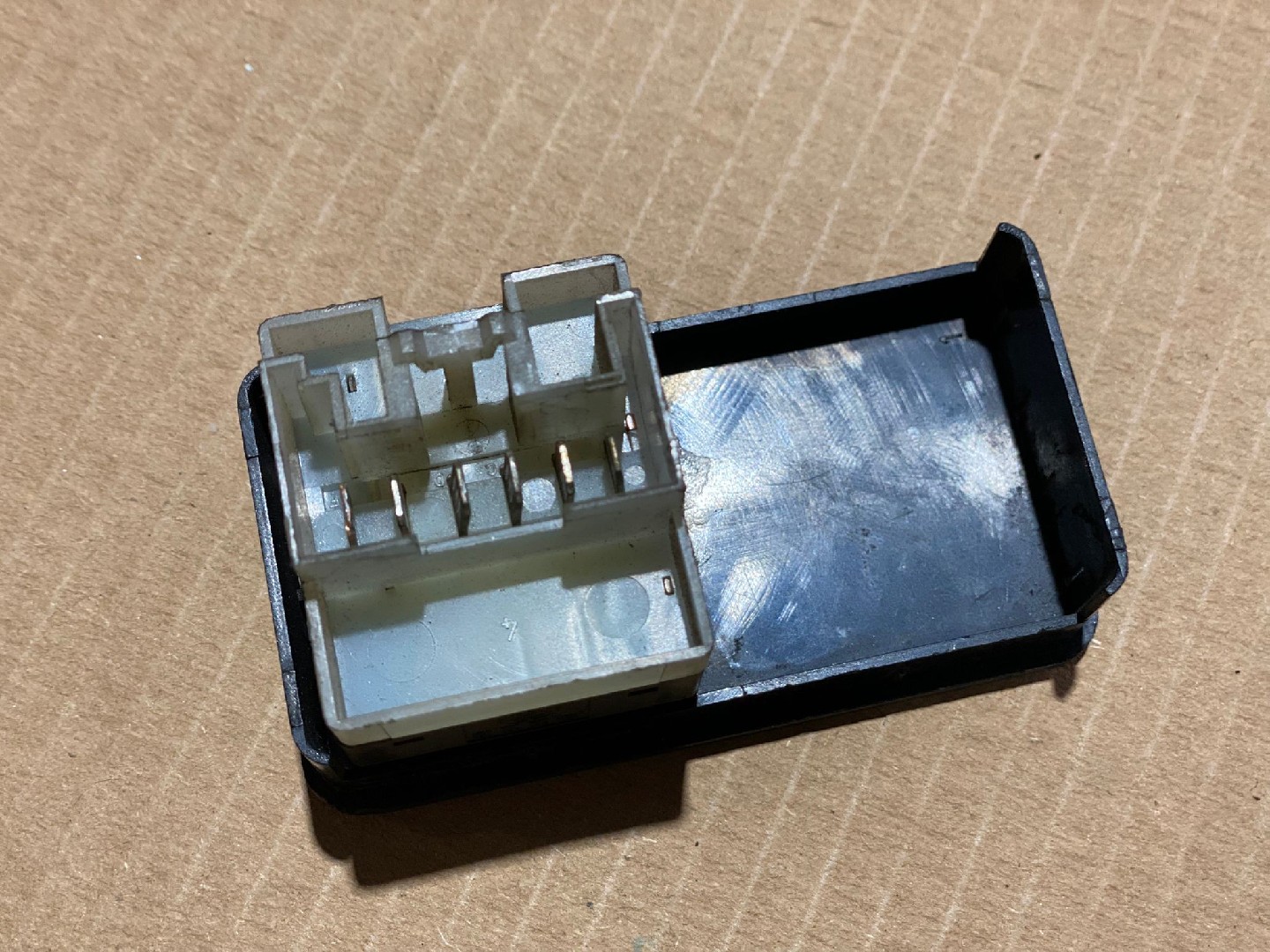 Comutador / Interruptores Elevadores dos Vidros LANCIA Y10 (156_) | 85 - 95 Imagem-1