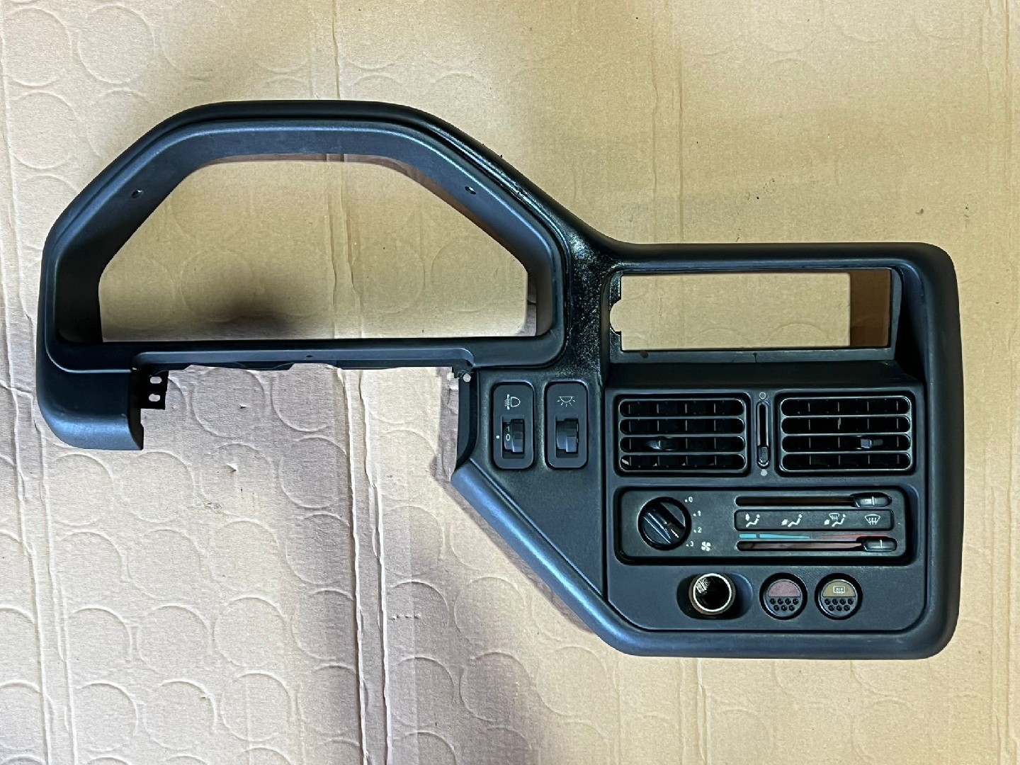 Consola do Tablier PEUGEOT - ID S_49740