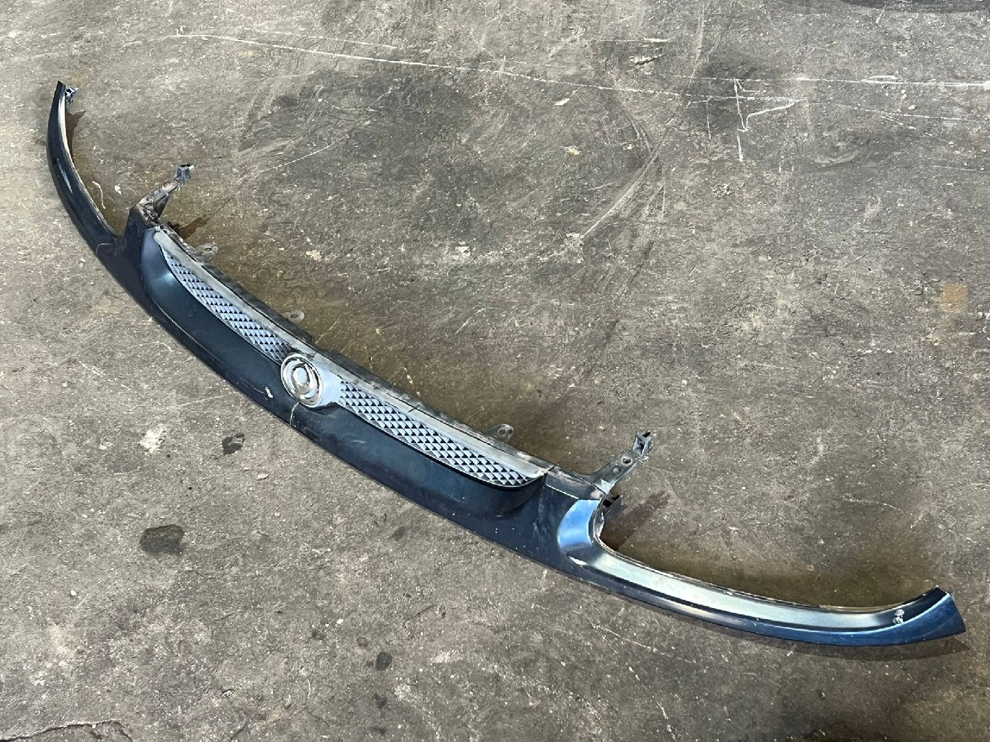 Grelha da Frente MAZDA 323 F V (BA) | 94 - 98 Imagem-1