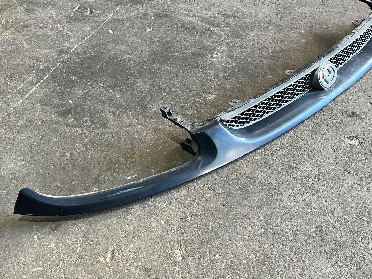 Grelha da Frente MAZDA 323 F V (BA) | 94 - 98 Imagem-2