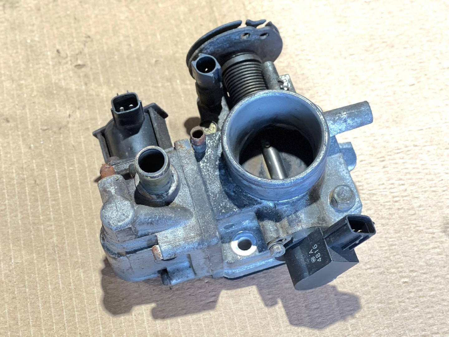 Borboleta de admissão MAZDA 323 F V (BA) | 94 - 98 Imagem-1