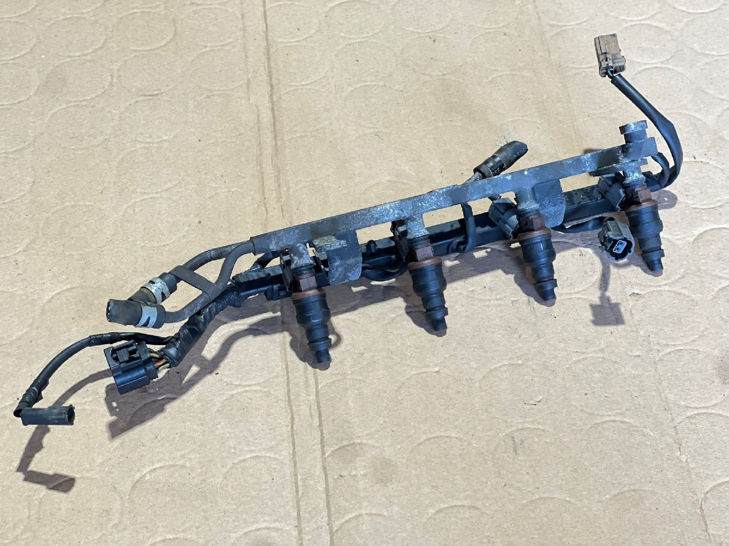 Injetores MAZDA 323 F V (BA) | 94 - 98 Imagem-2