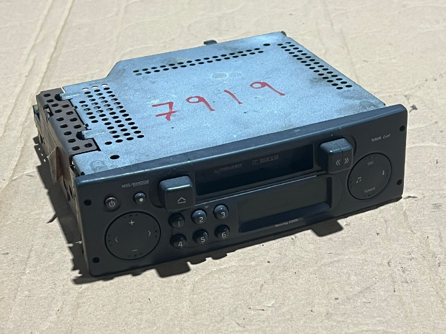 Rádio RENAULT CLIO II (BB_, CB_) | 98 -  Imagem-1