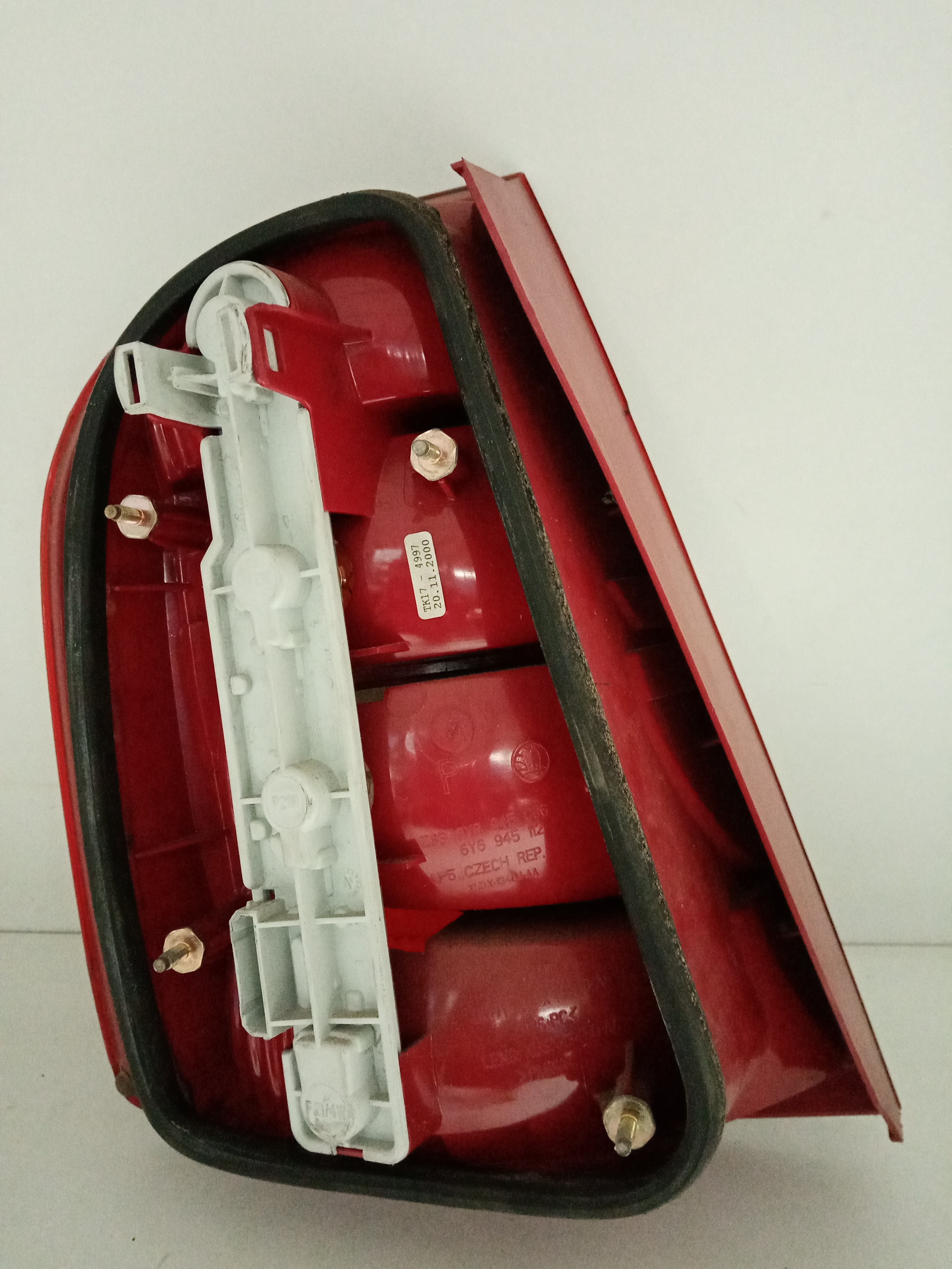 Farolim tras painel direito SKODA FABIA I (6Y2) | 99 - 08 Imagem-3