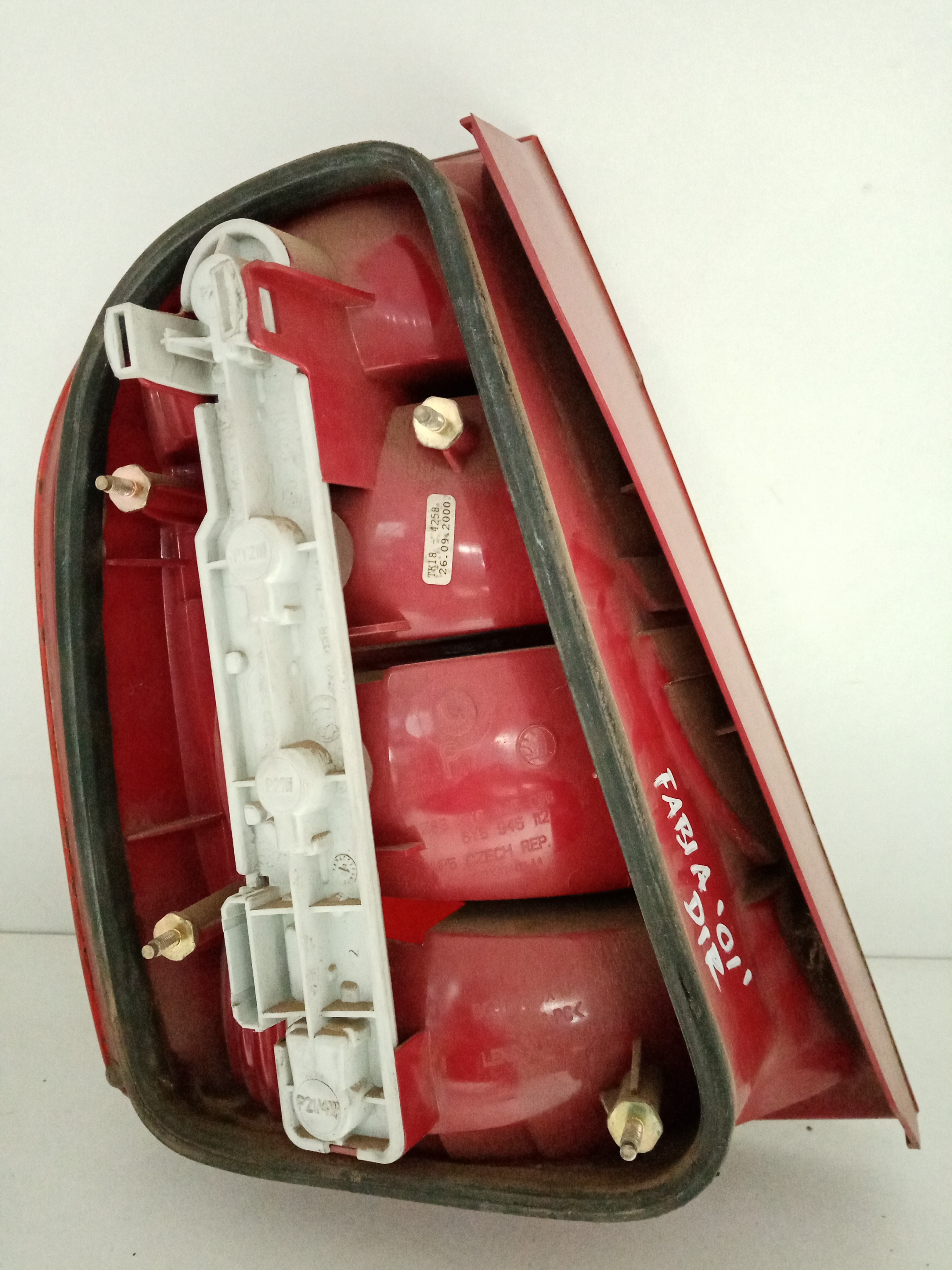 Farolim tras painel direito SKODA FABIA I (6Y2) | 99 - 08 Imagem-3