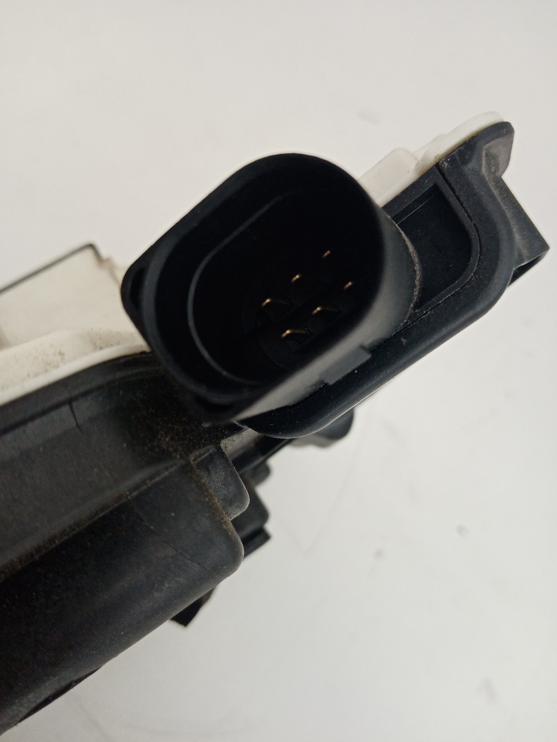 Fecho porta frente direito SKODA FABIA II (542) | 06 - 14 Imagem-4