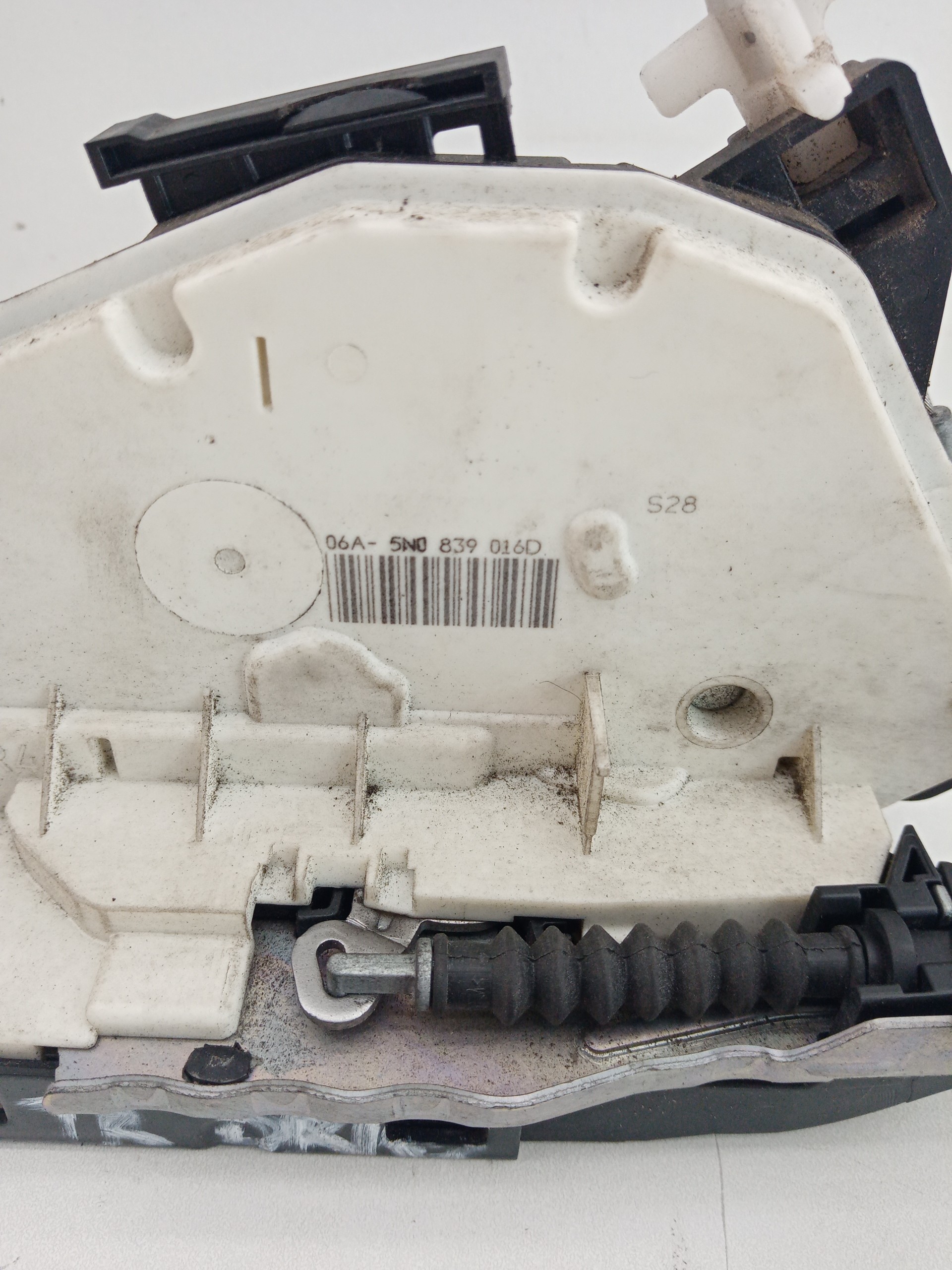 Fecho porta tras direito SKODA FABIA II (542) | 06 - 14 Imagem-1