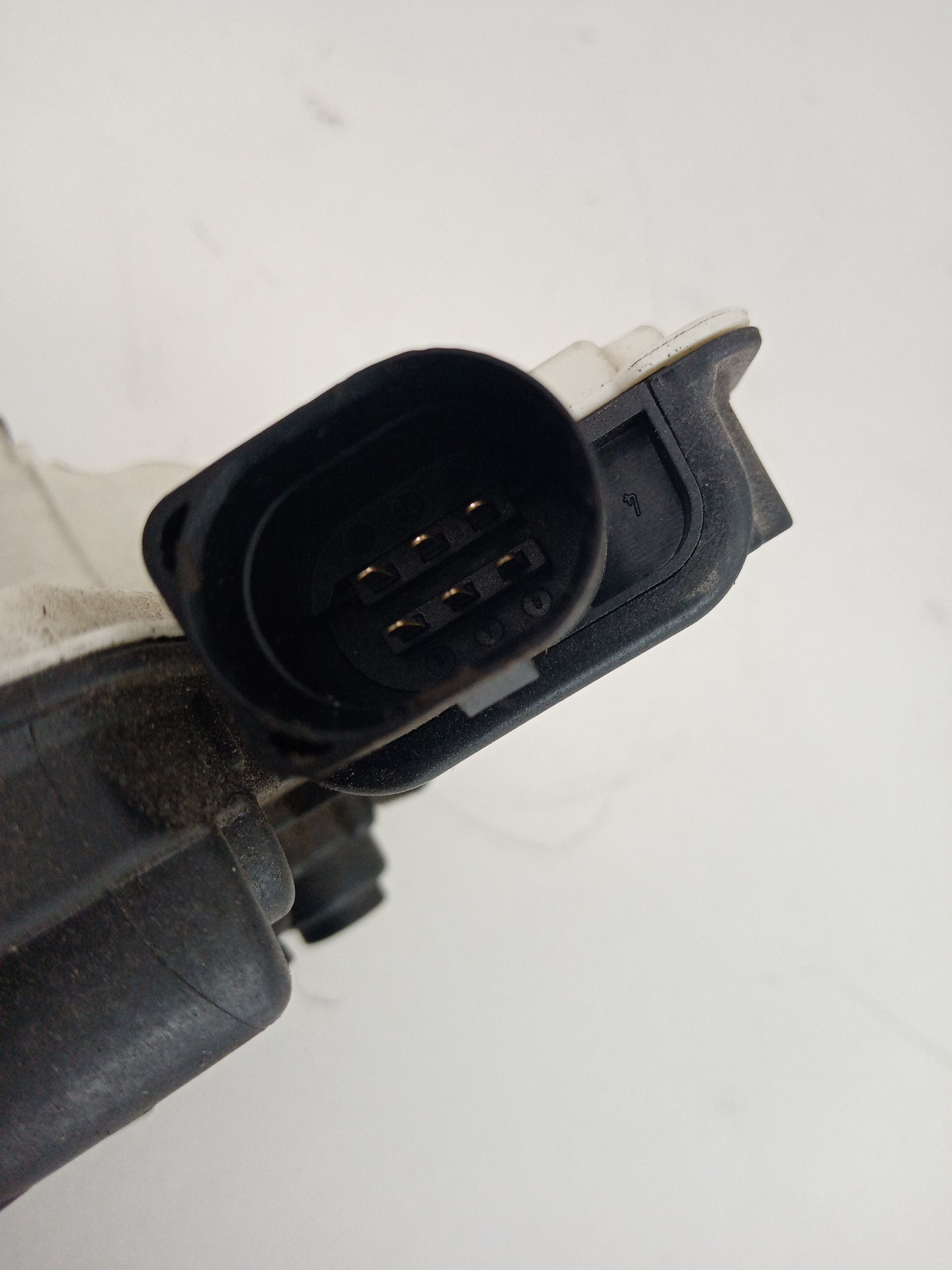 Fecho porta tras direito SKODA FABIA II (542) | 06 - 14 Imagem-4