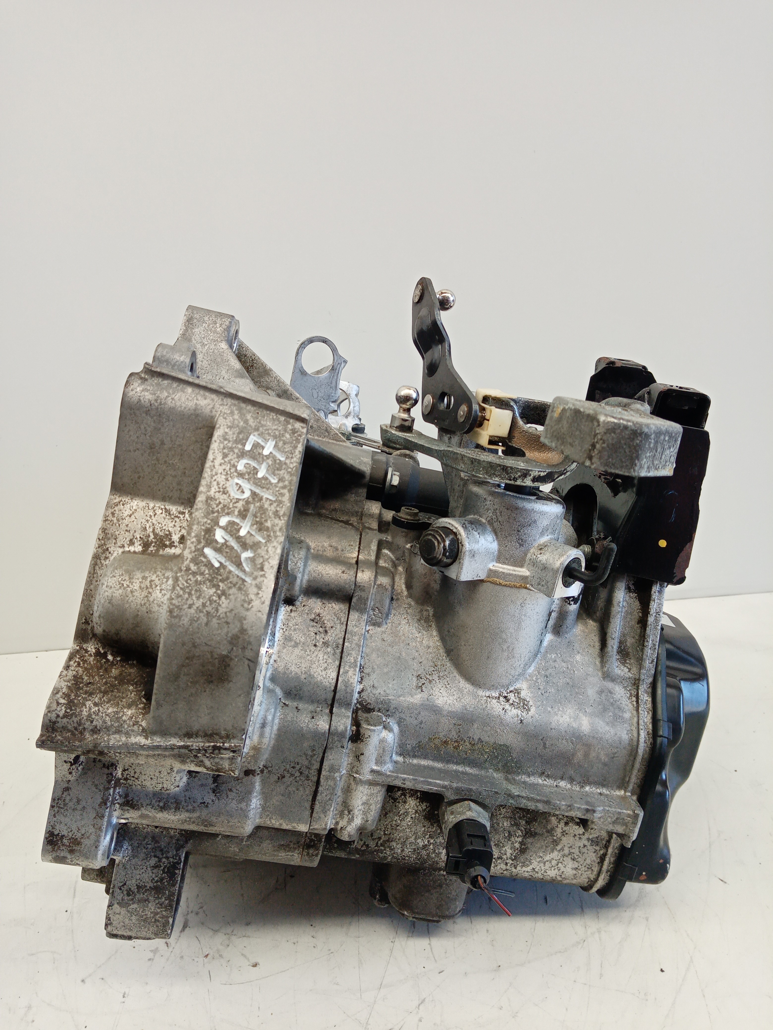 Caixa de velocidades manual SKODA FABIA I Combi (6Y5) | 00 - 07 Imagem-2