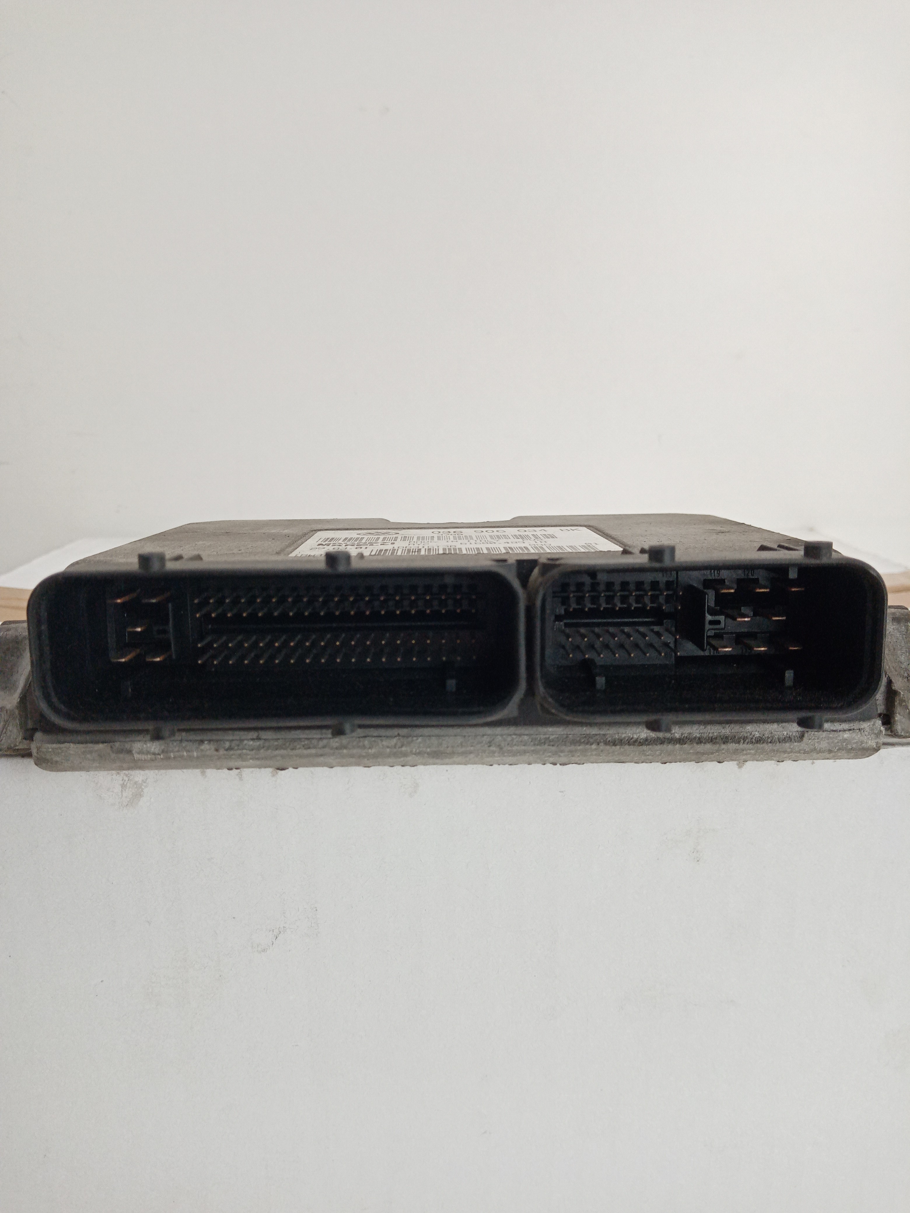 Centralina do Motor SKODA FABIA I Combi (6Y5) | 00 - 07 Imagem-2