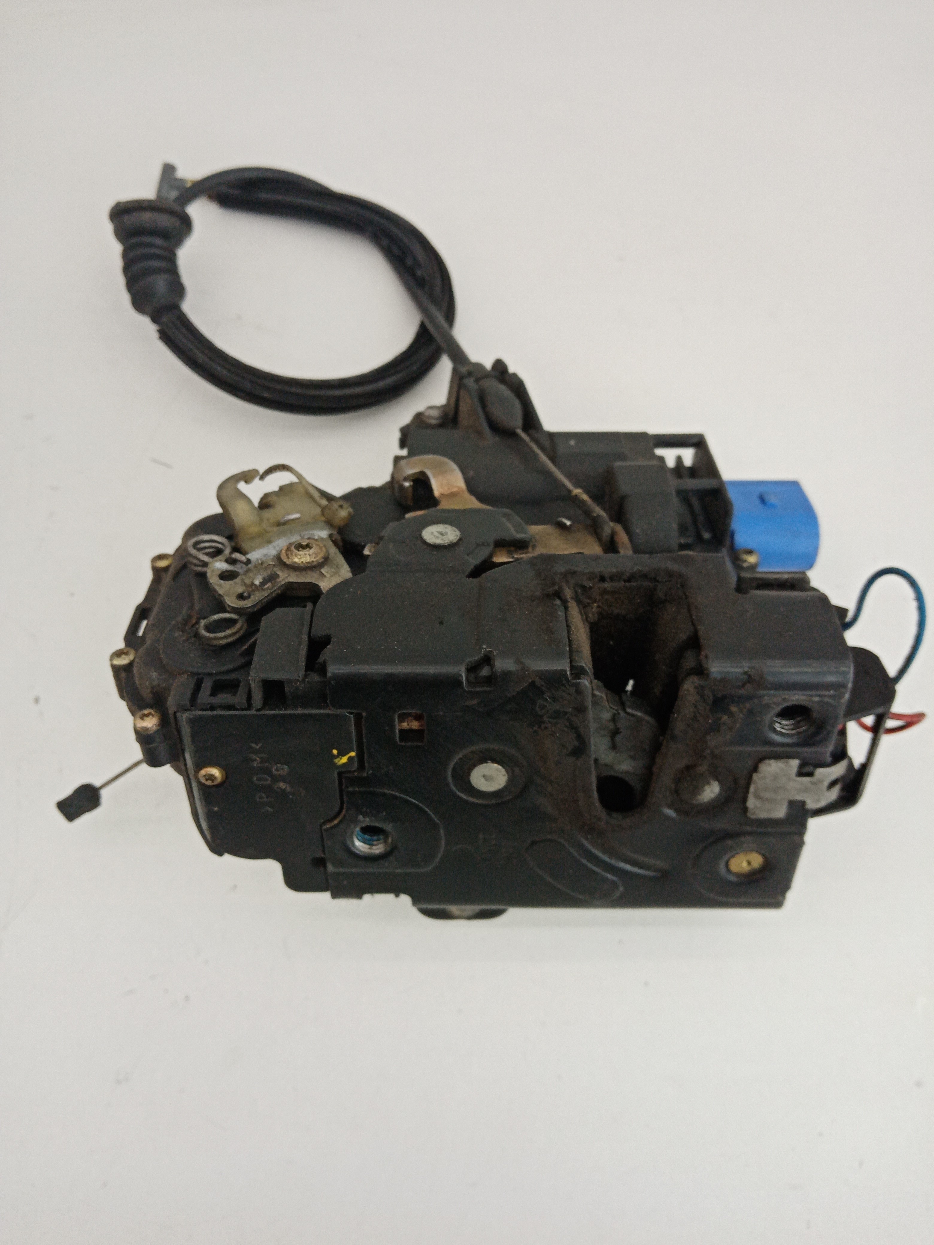 Fecho porta frente esquerdo SKODA FABIA I Combi (6Y5) | 00 - 07 Imagem-2