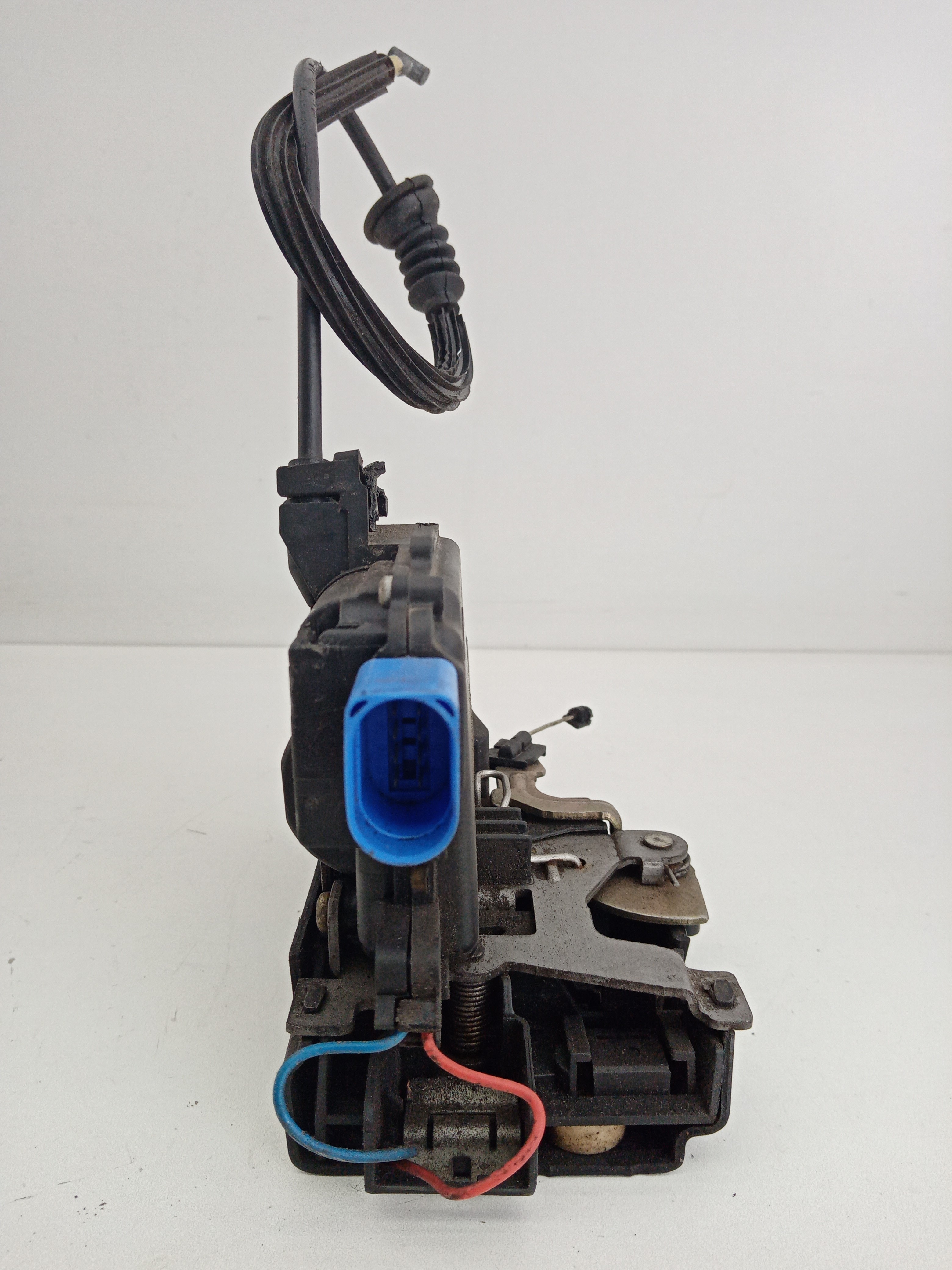 Fecho porta frente esquerdo SKODA FABIA I Combi (6Y5) | 00 - 07 Imagem-3