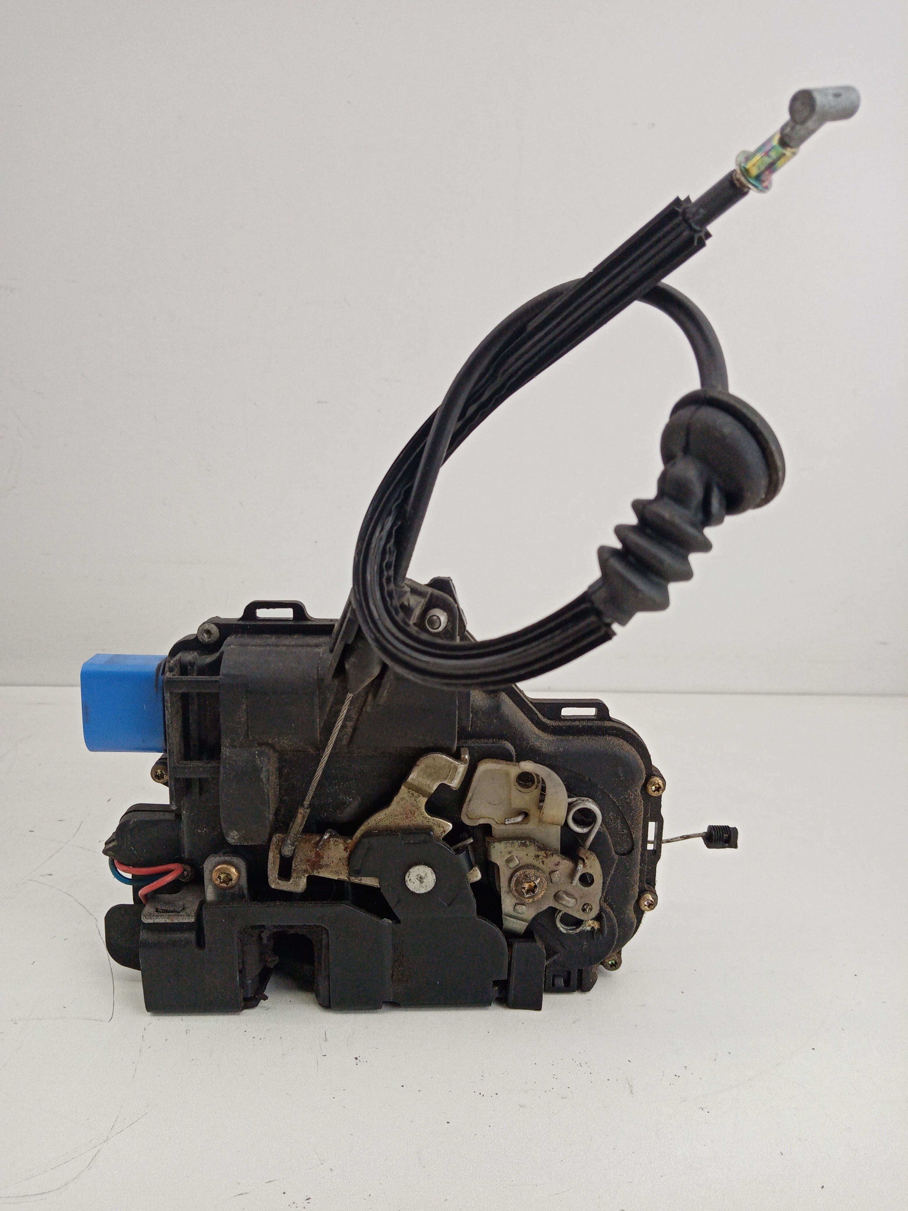 Fecho porta frente direito SKODA FABIA I Combi (6Y5) | 00 - 07 Imagem-1