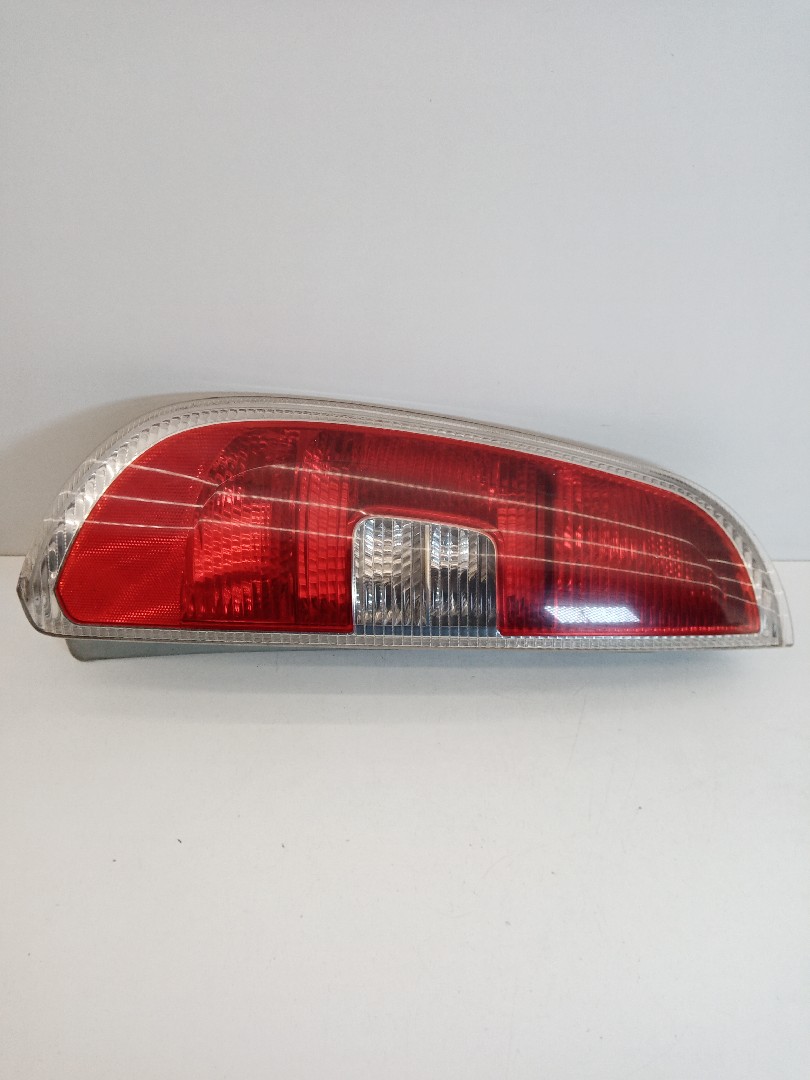Farolim tras painel esquerdo SKODA ROOMSTER (5J) | 06 - 15 Imagem-1