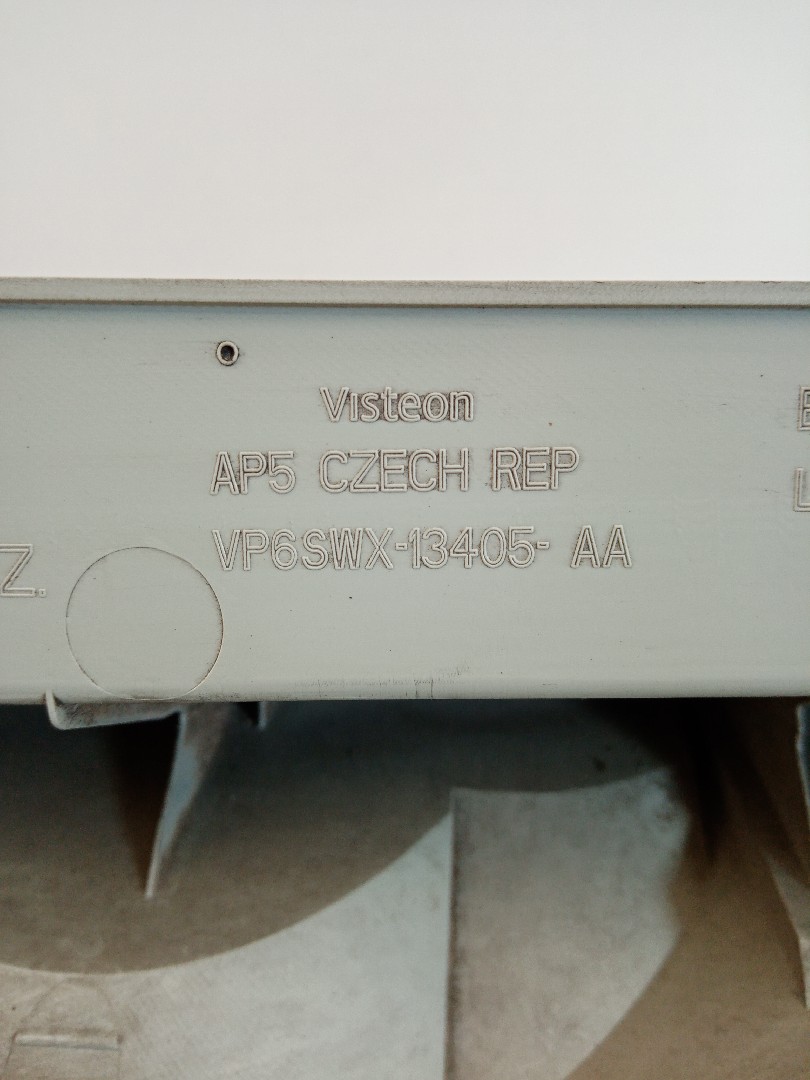 Farolim tras painel esquerdo SKODA ROOMSTER (5J) | 06 - 15 Imagem-5